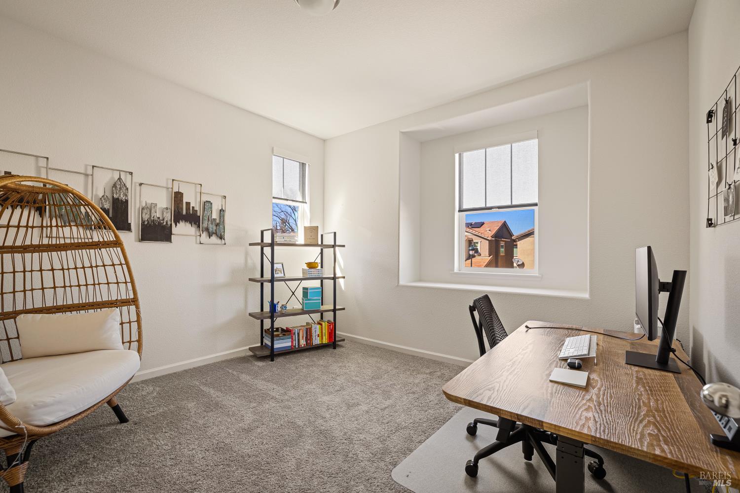 938 Fruit Stand Circle