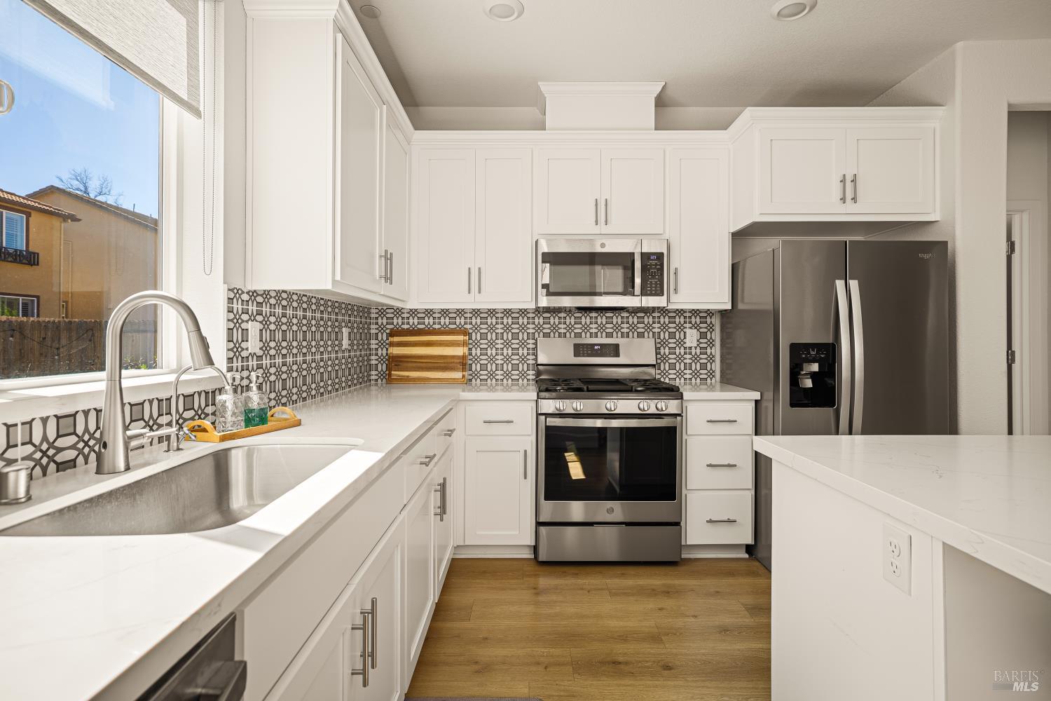 938 Fruit Stand Circle