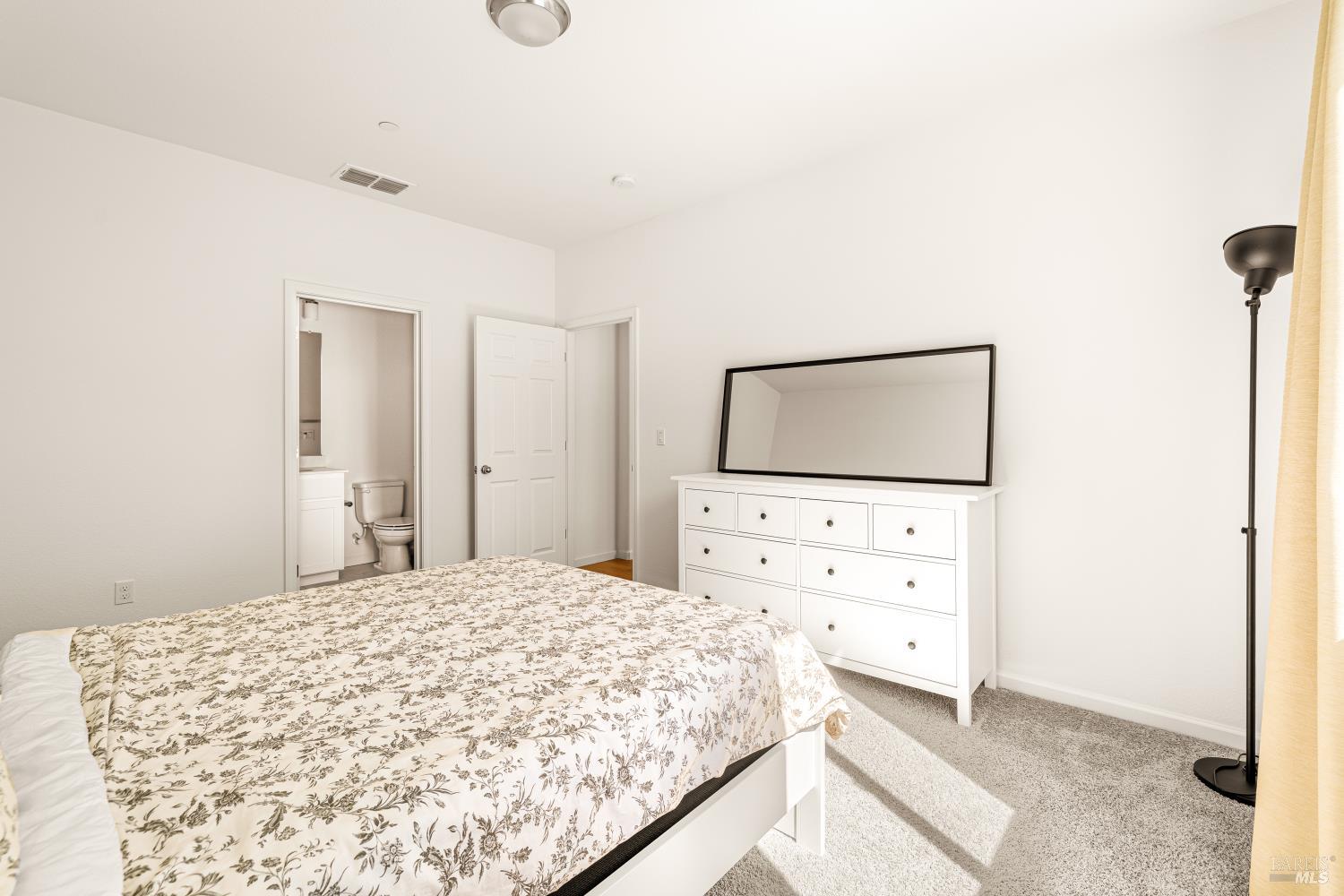 938 Fruit Stand Circle