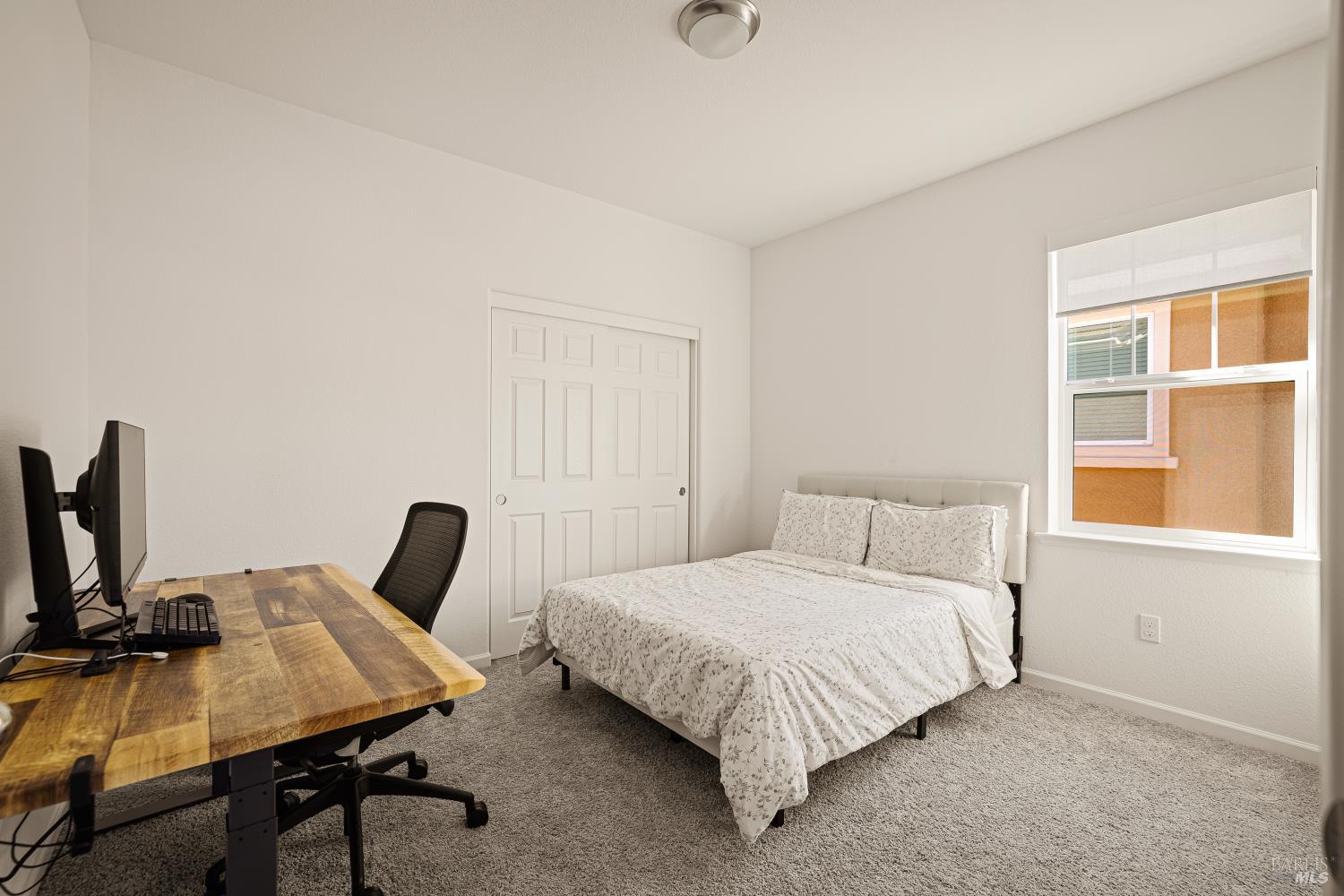 938 Fruit Stand Circle