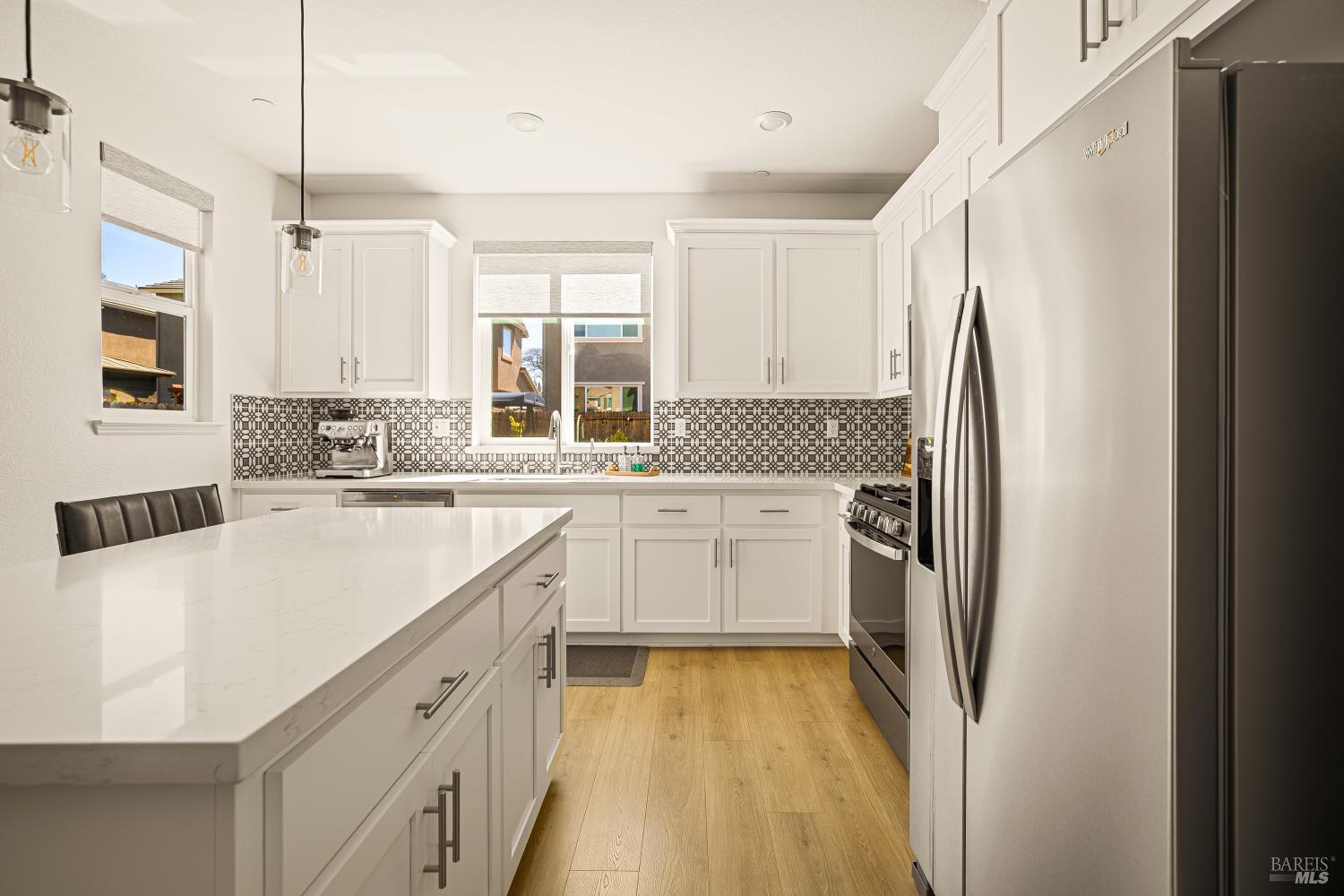 938 Fruit Stand Circle