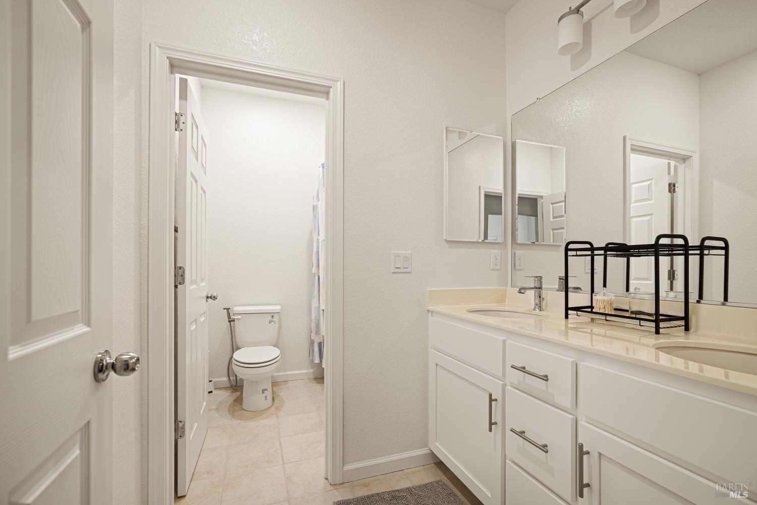 938 Fruit Stand Circle