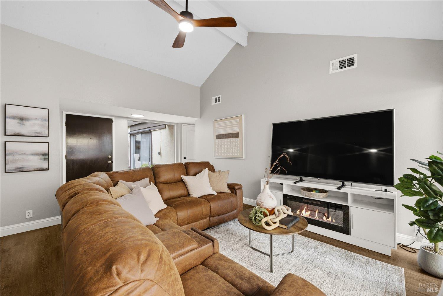 304 Acorn Court
