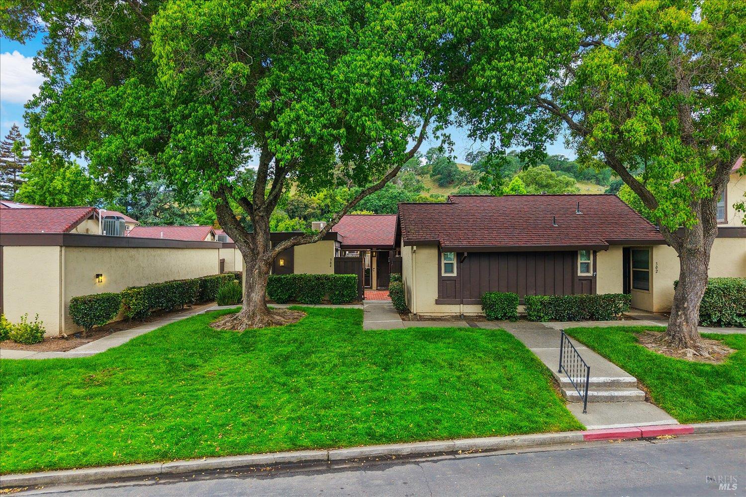 304 Acorn Court