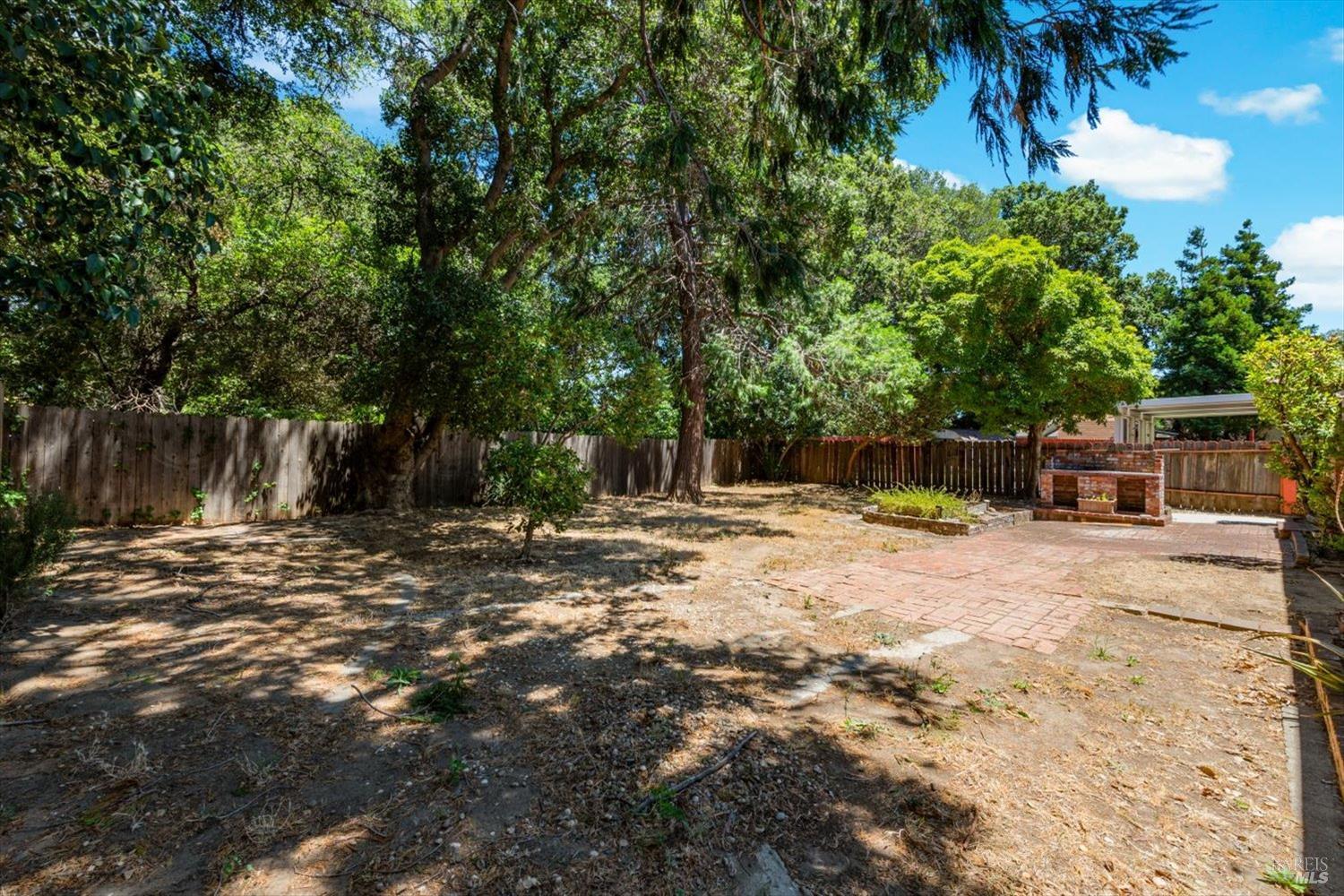 1145 Creekside Drive