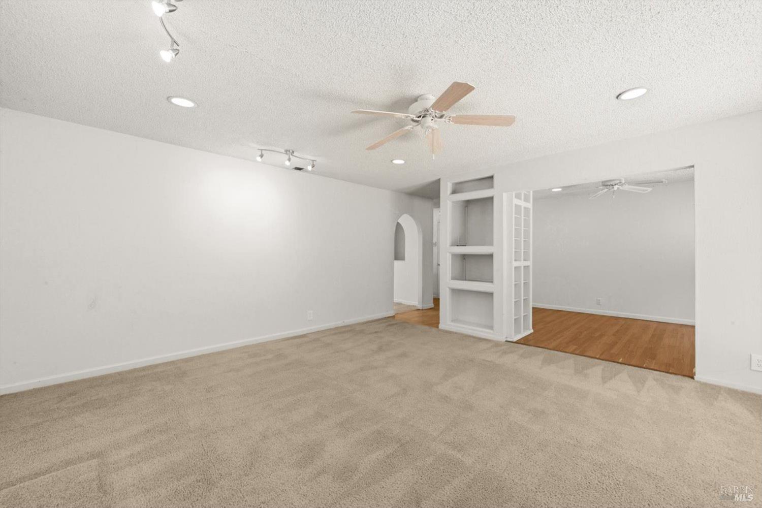 1145 Creekside Drive