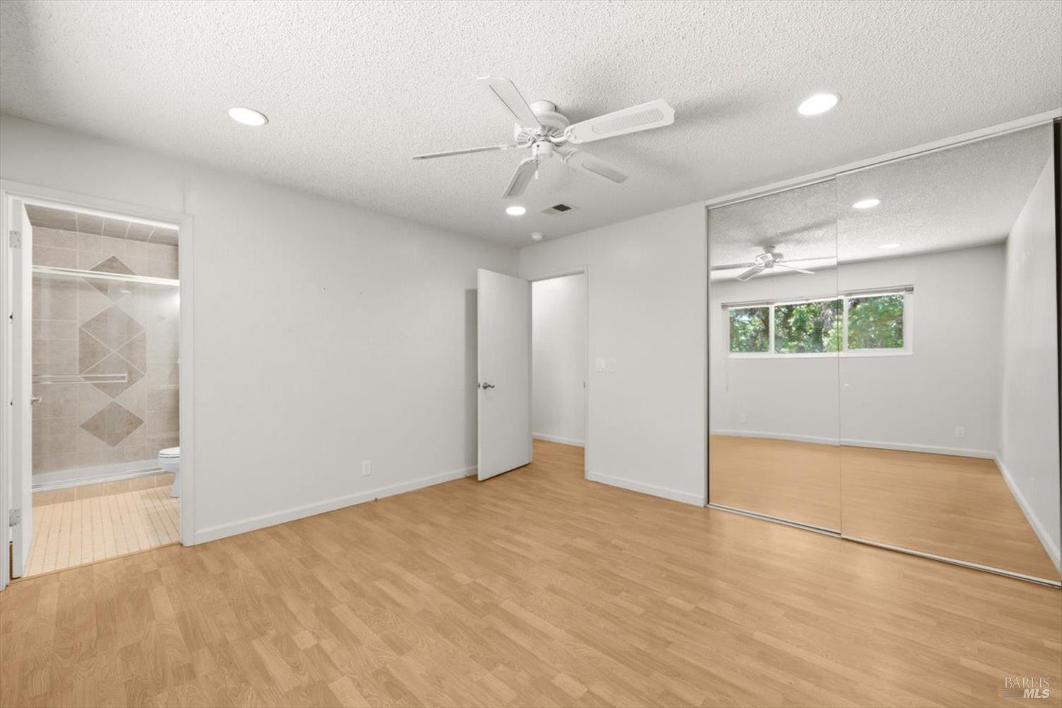 1145 Creekside Drive
