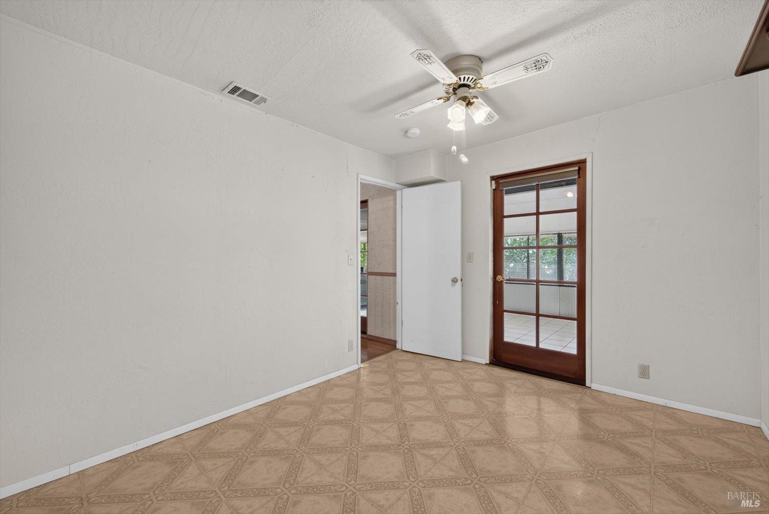 7582 Putman Road