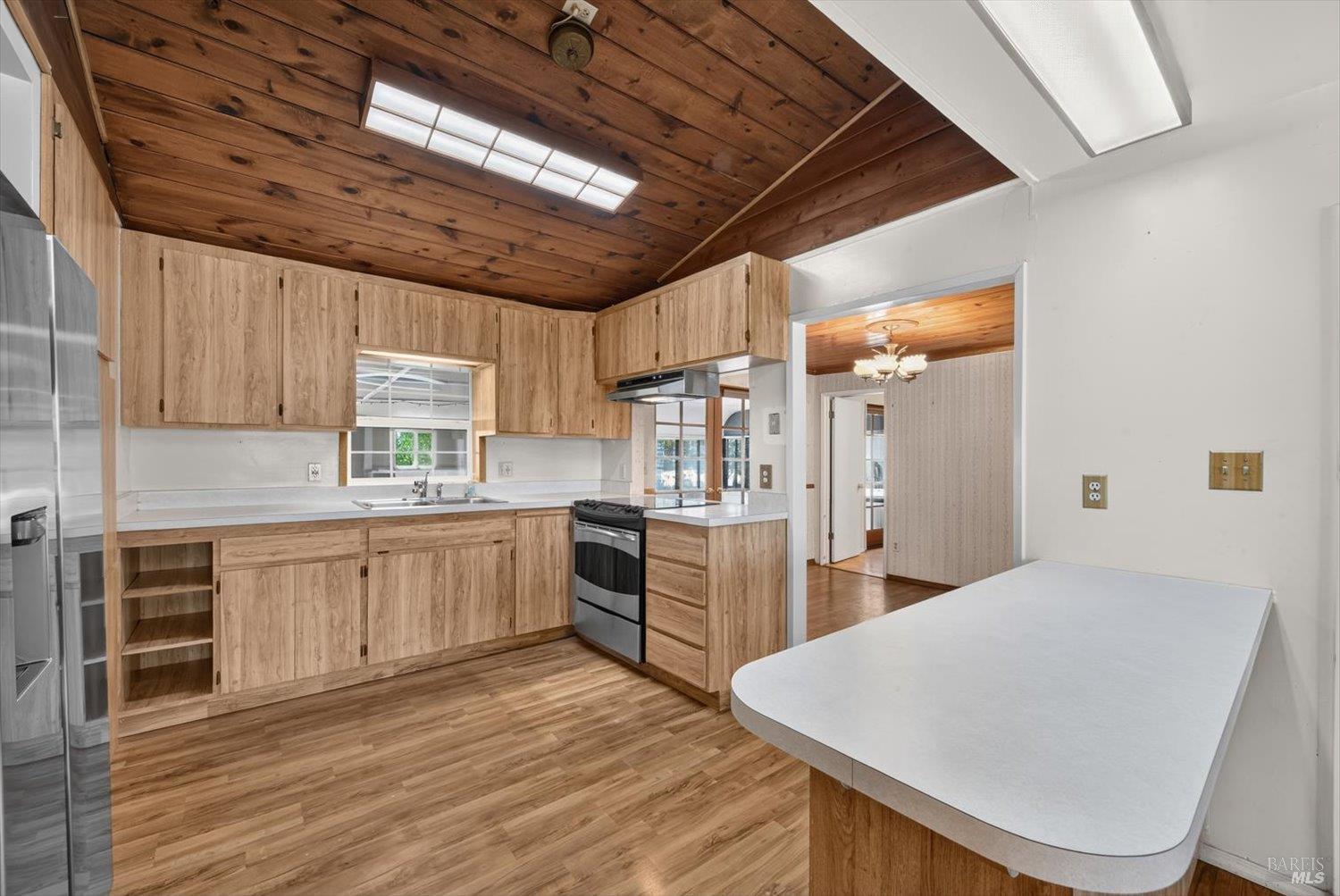 7582 Putman Road