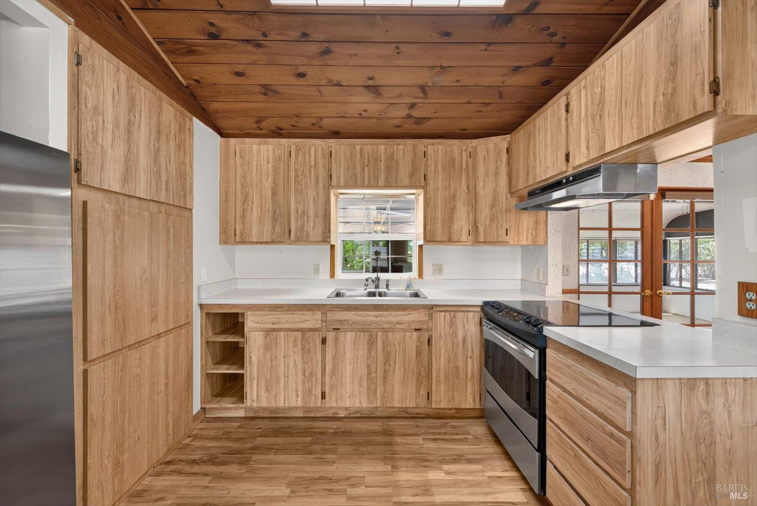 7582 Putman Road