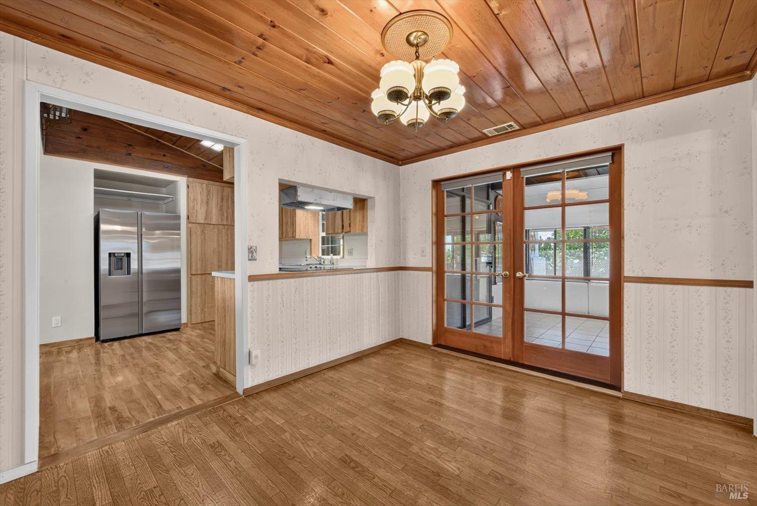 7582 Putman Road