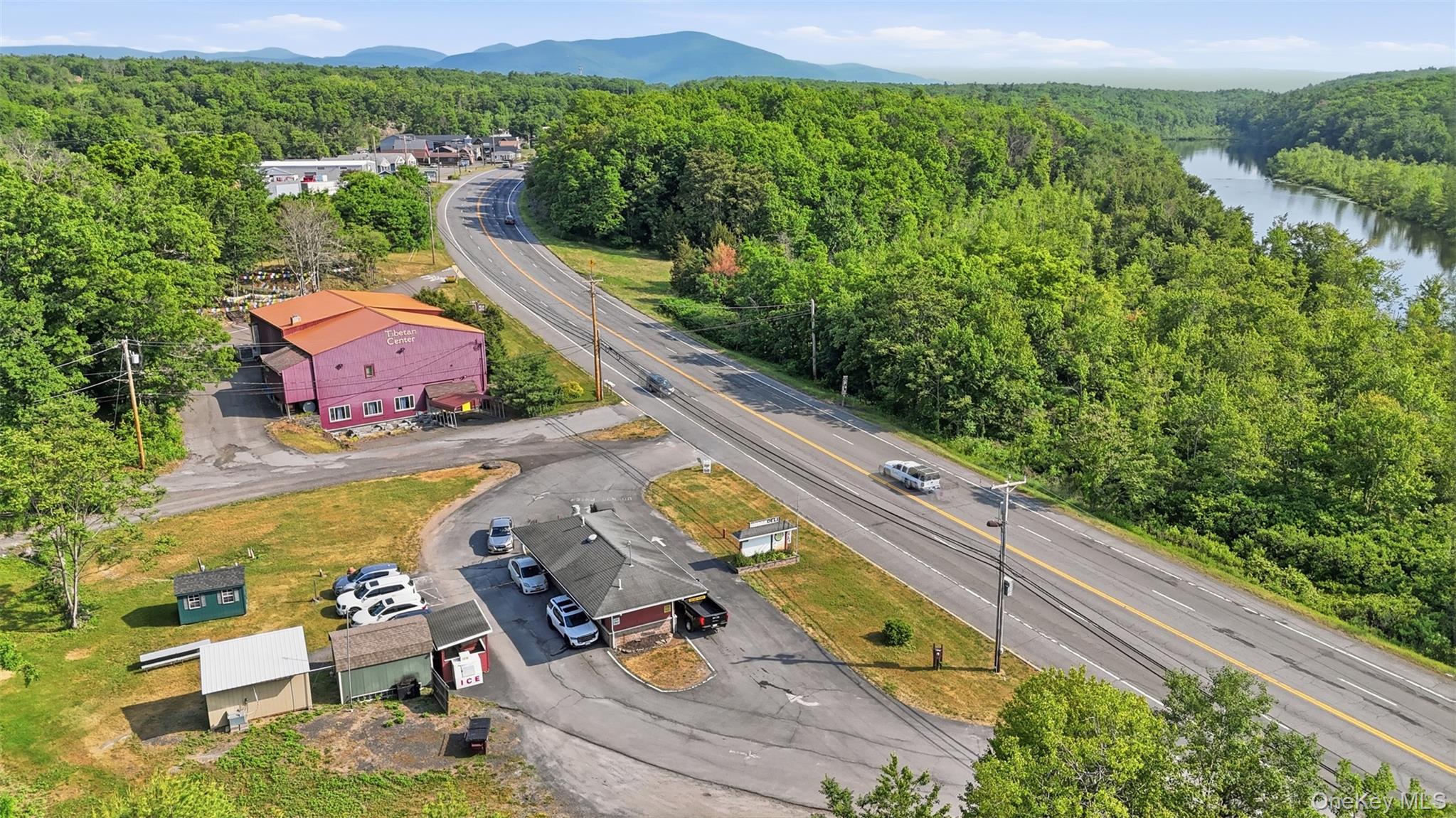 855 Route 28