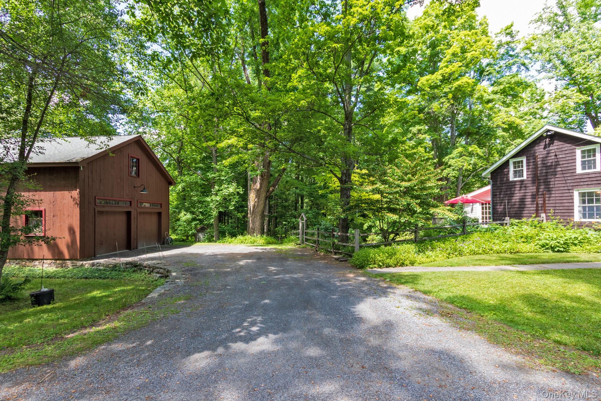 43 Krom Road