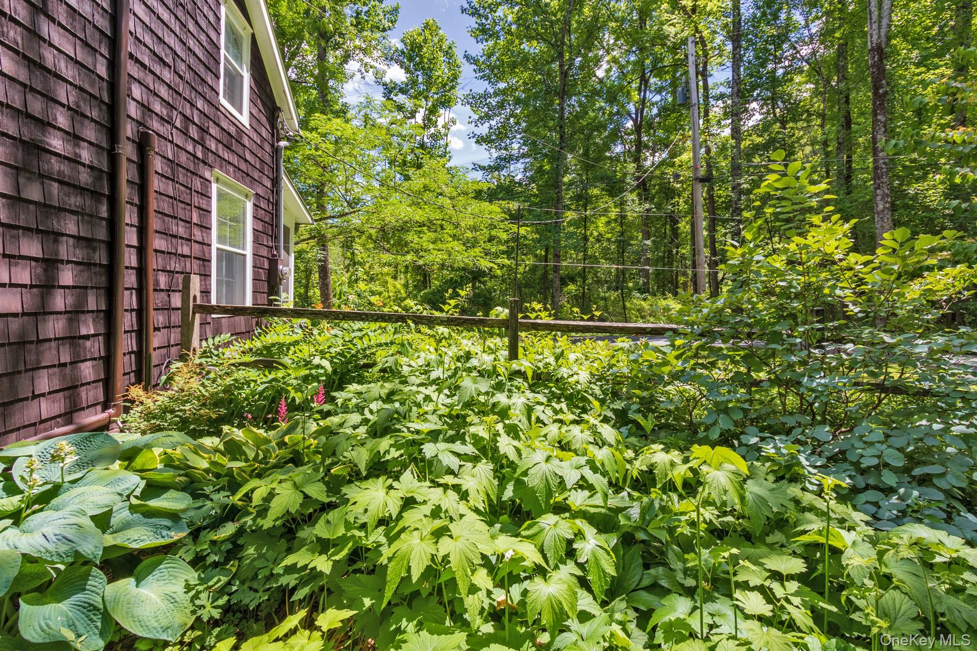 43 Krom Road
