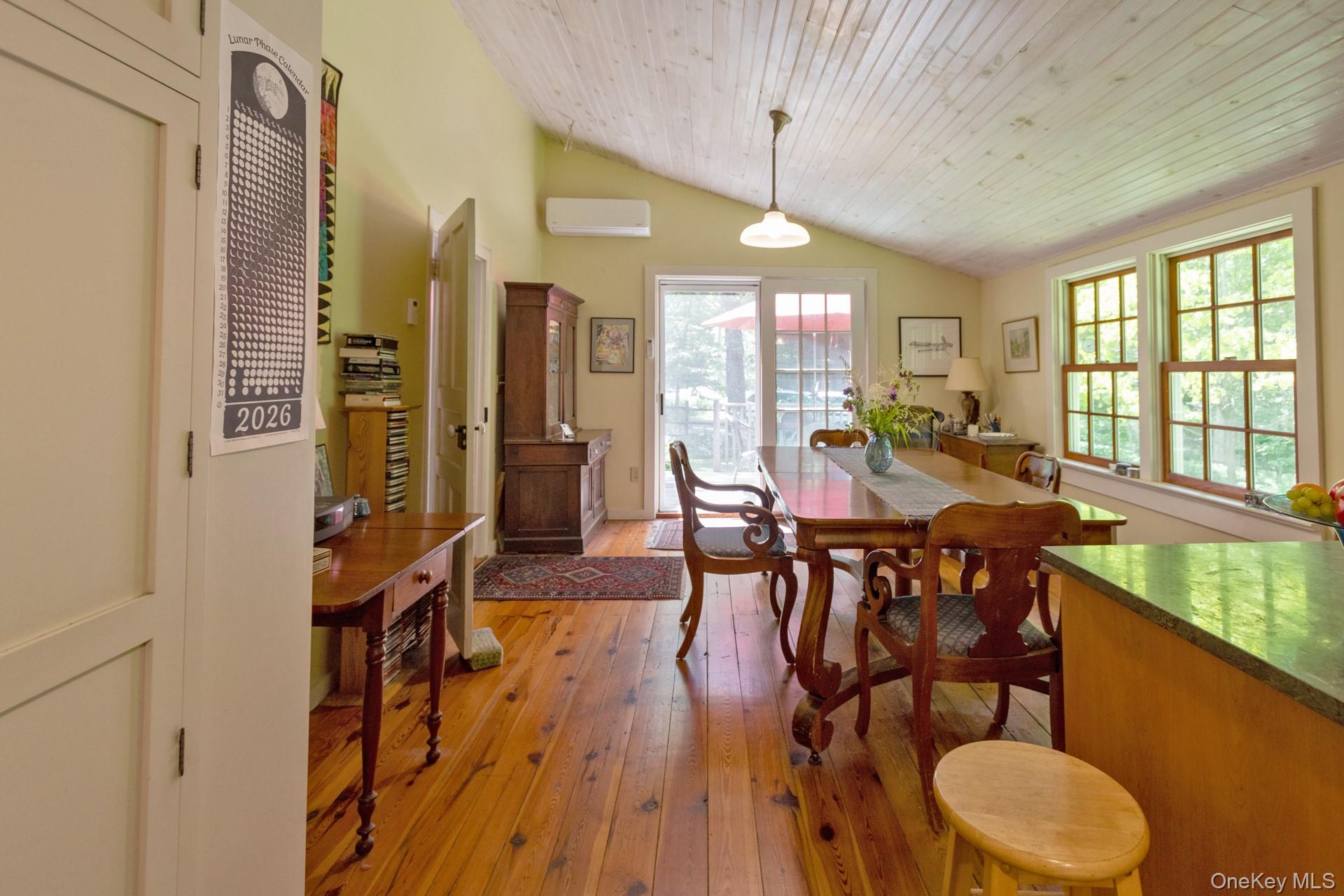 43 Krom Road