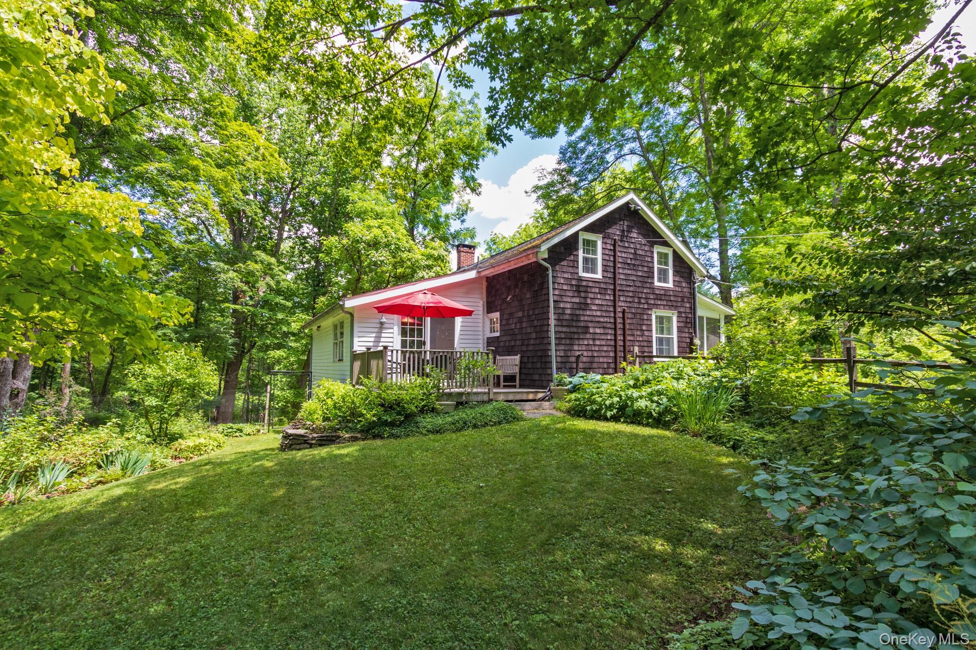 43 Krom Road