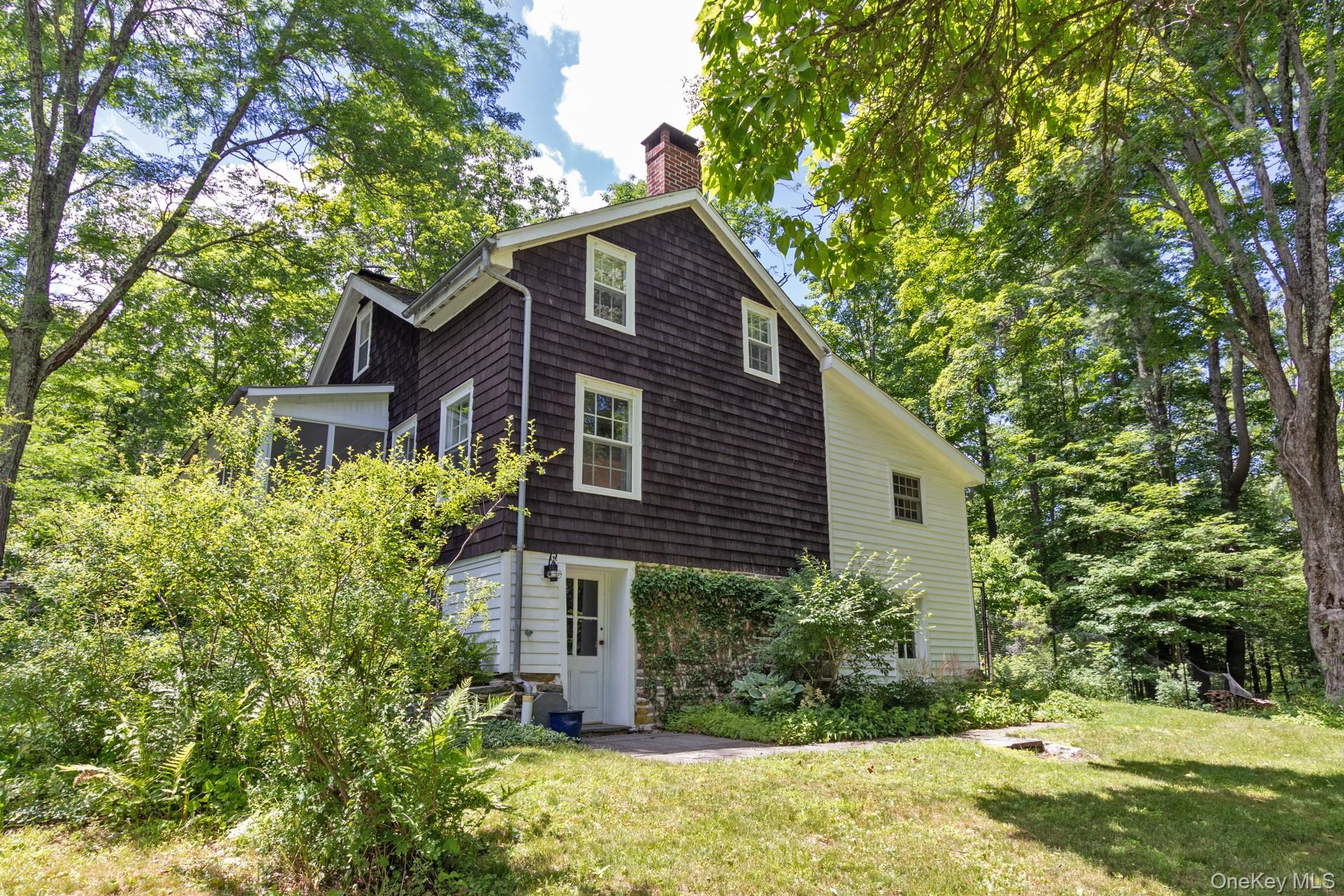 43 Krom Road