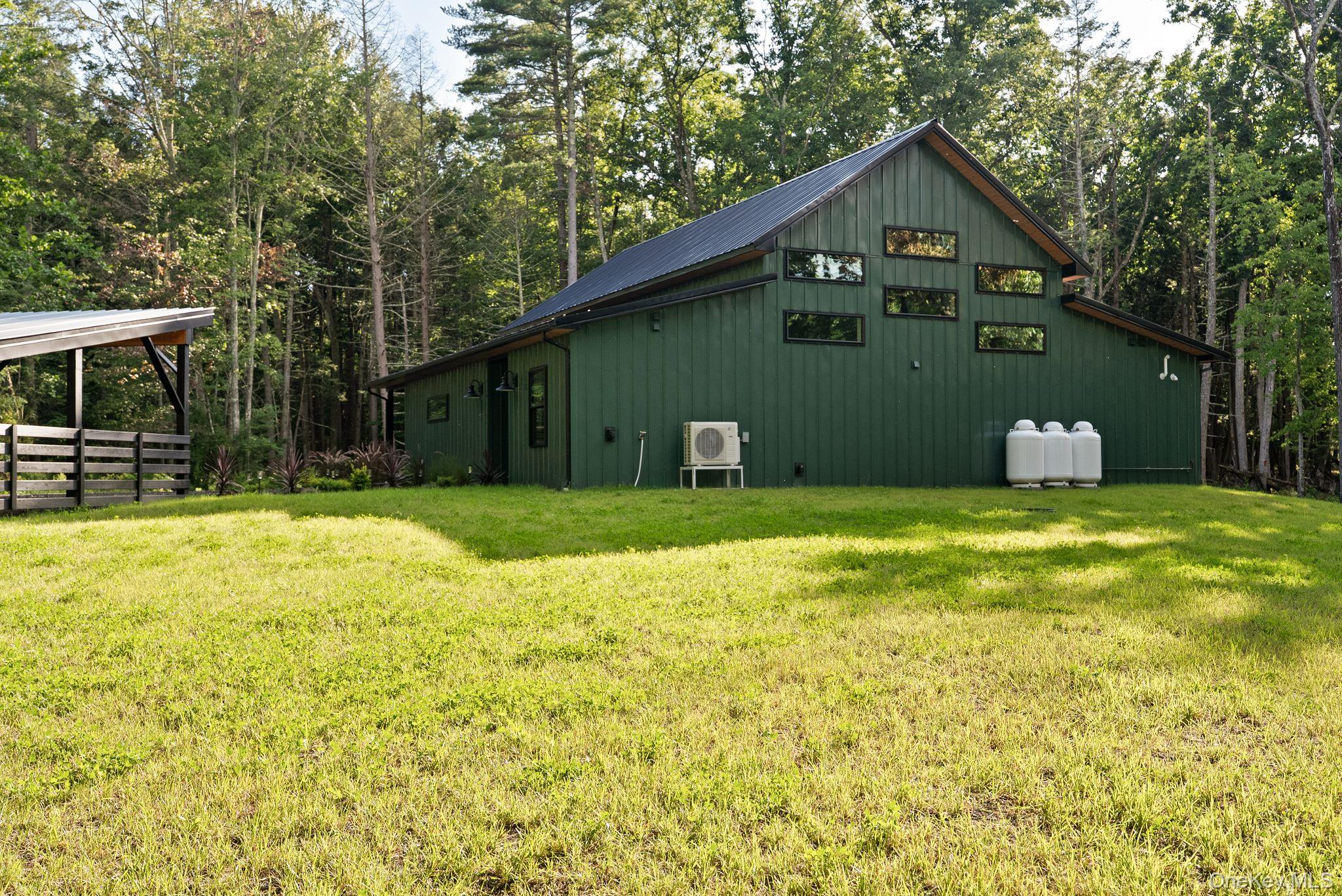 Secluded Tannadine Pines