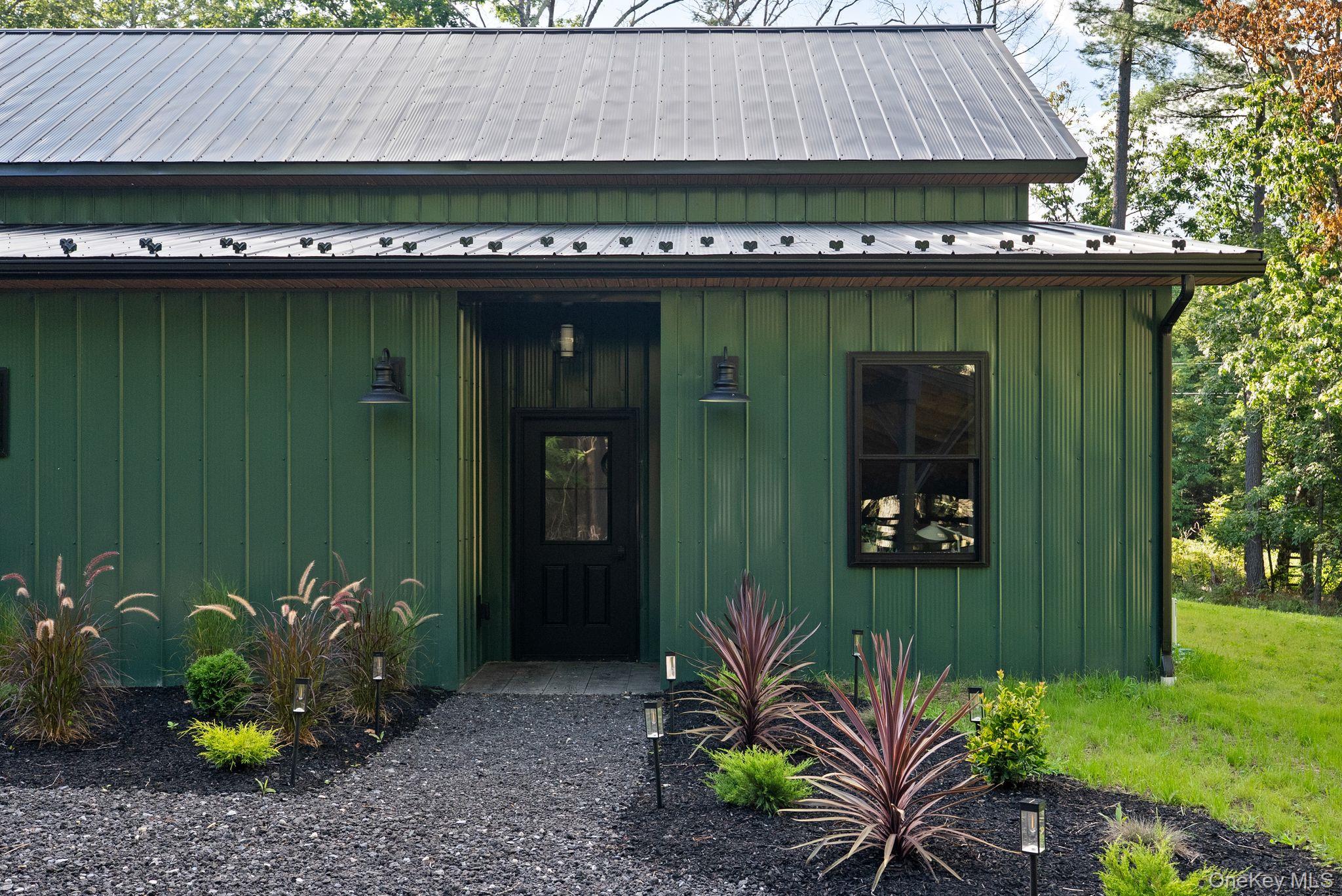 Secluded Tannadine Pines