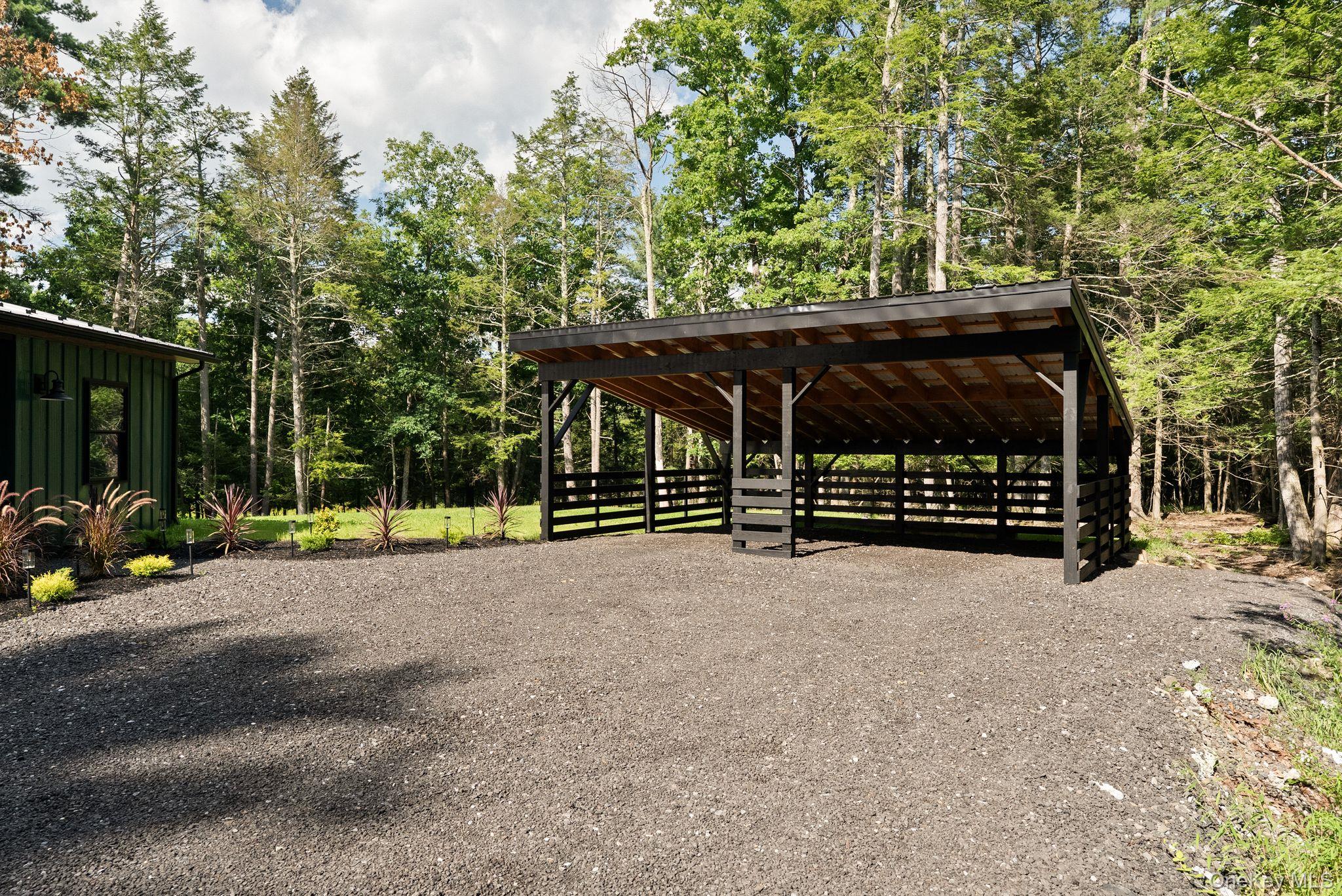 Secluded Tannadine Pines