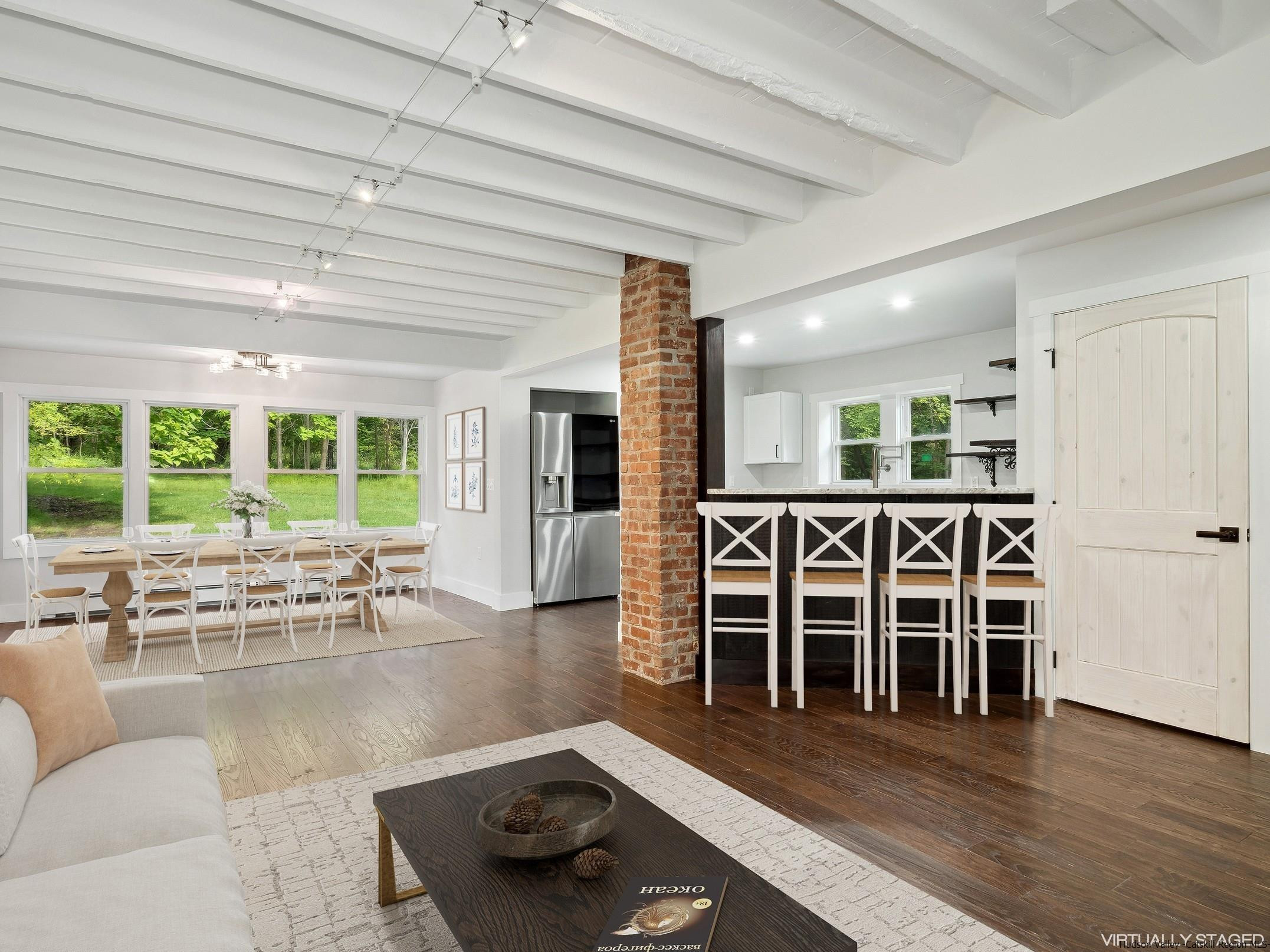 Renovated Country Charmer