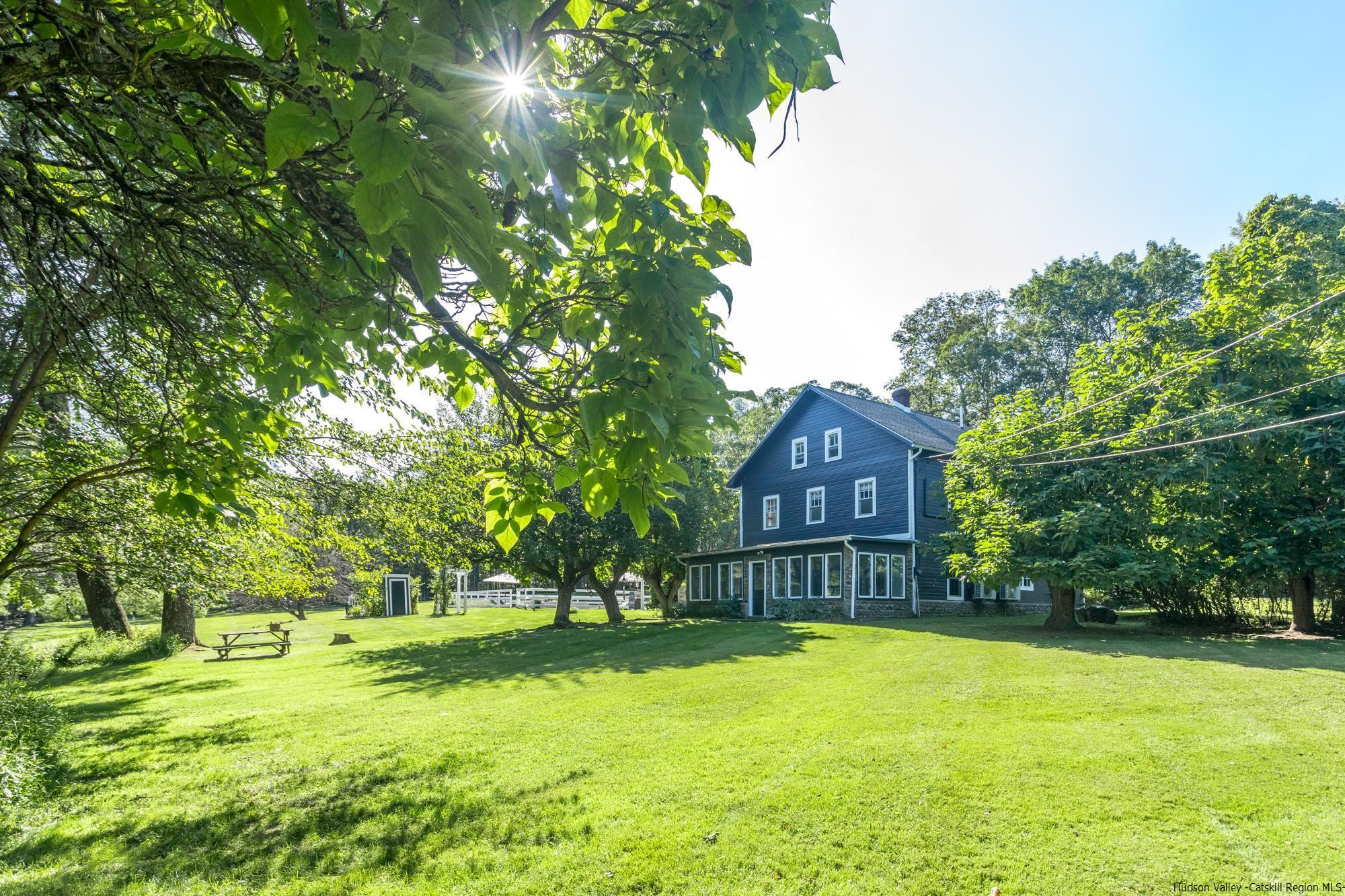 Renovated farmhouse + guest house