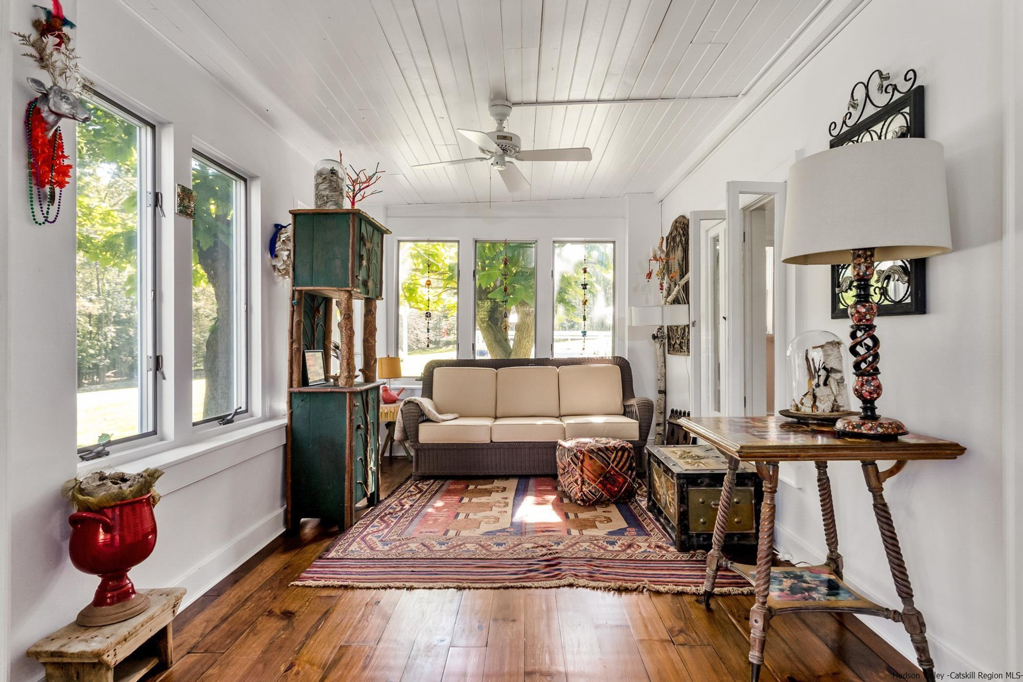 Renovated farmhouse + guest house