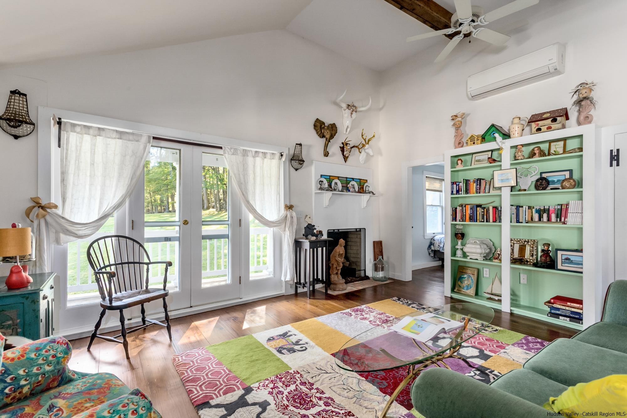 Renovated farmhouse + guest house
