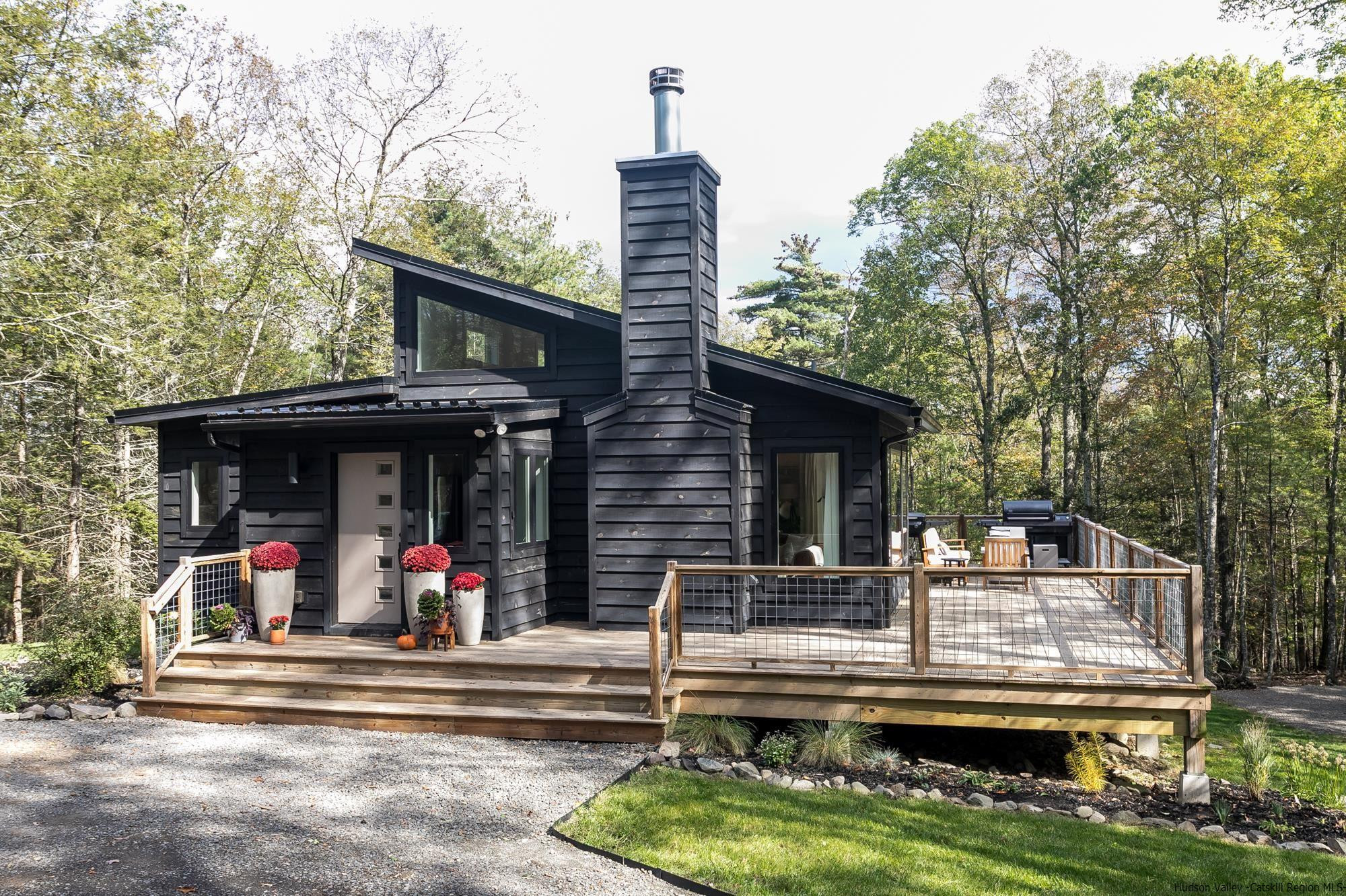 Immaculate Getaway in the Woods