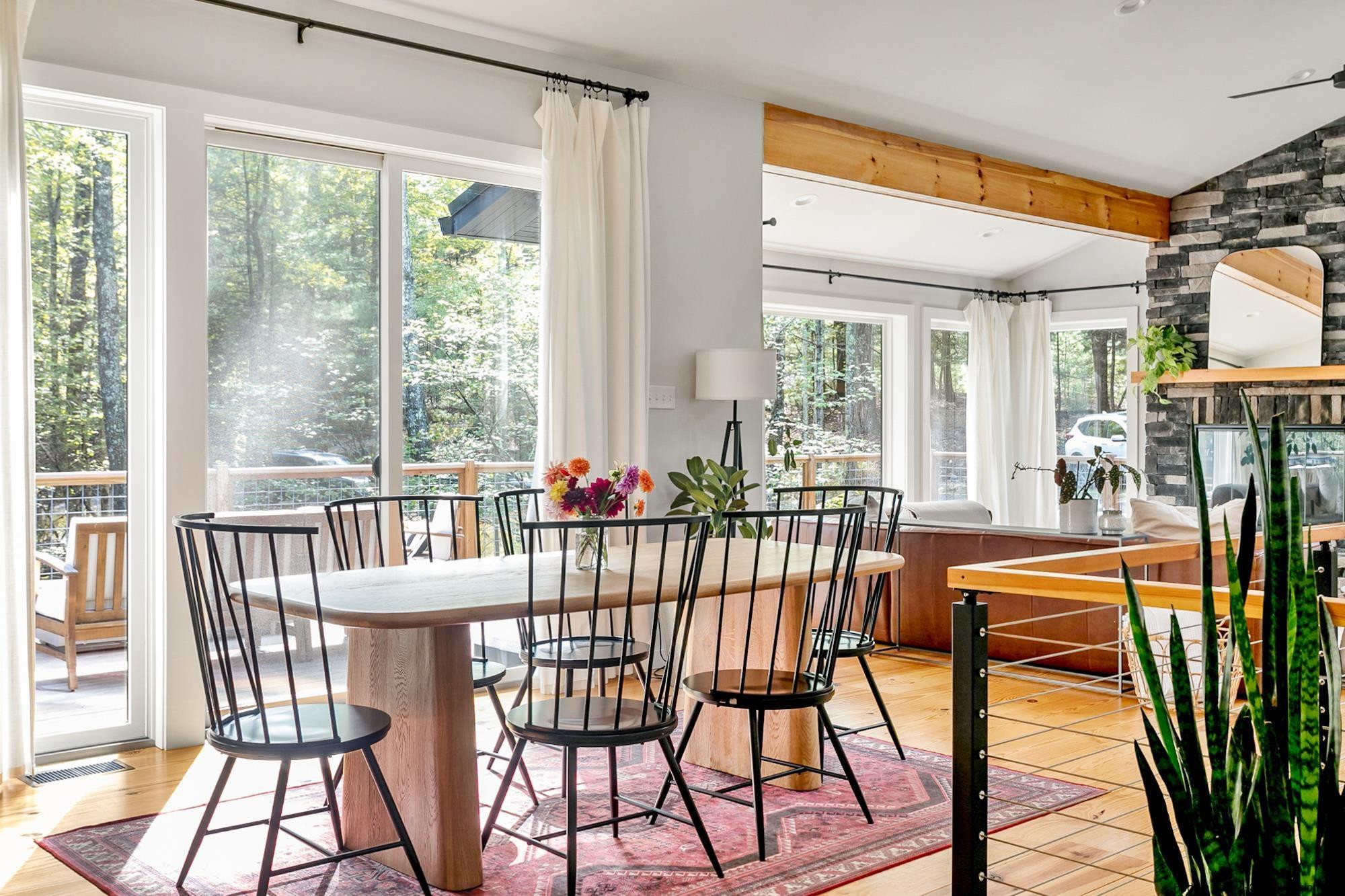 Immaculate Getaway in the Woods