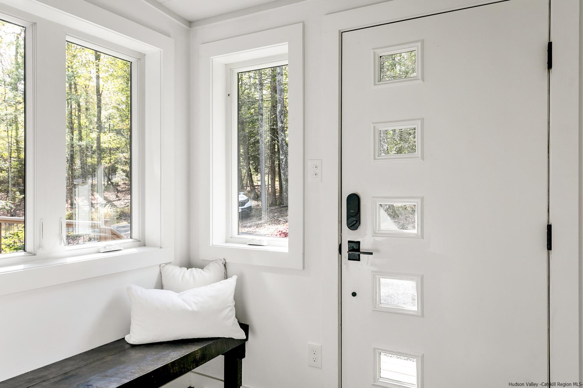 Immaculate Getaway in the Woods
