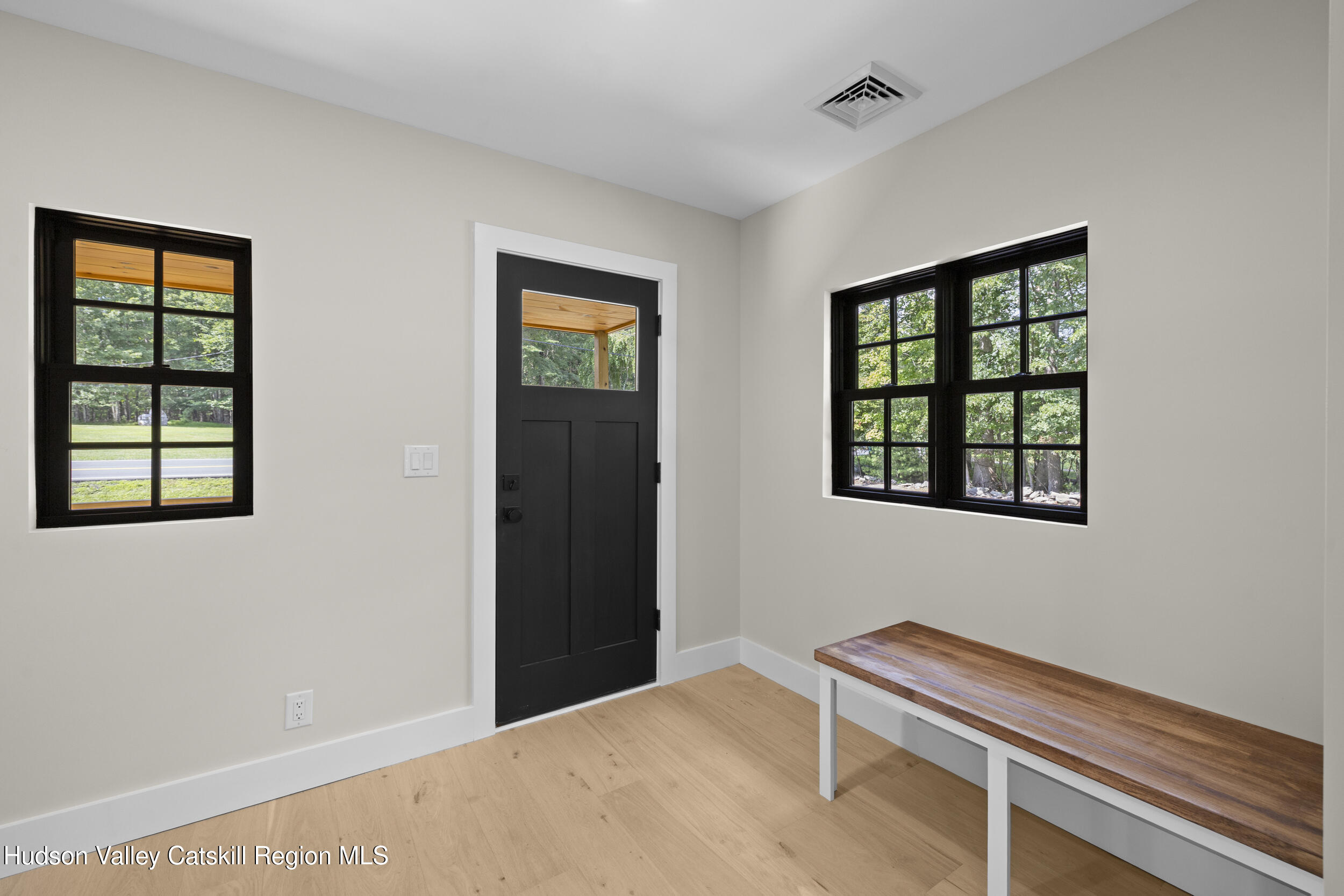 Renovated Country Ranch