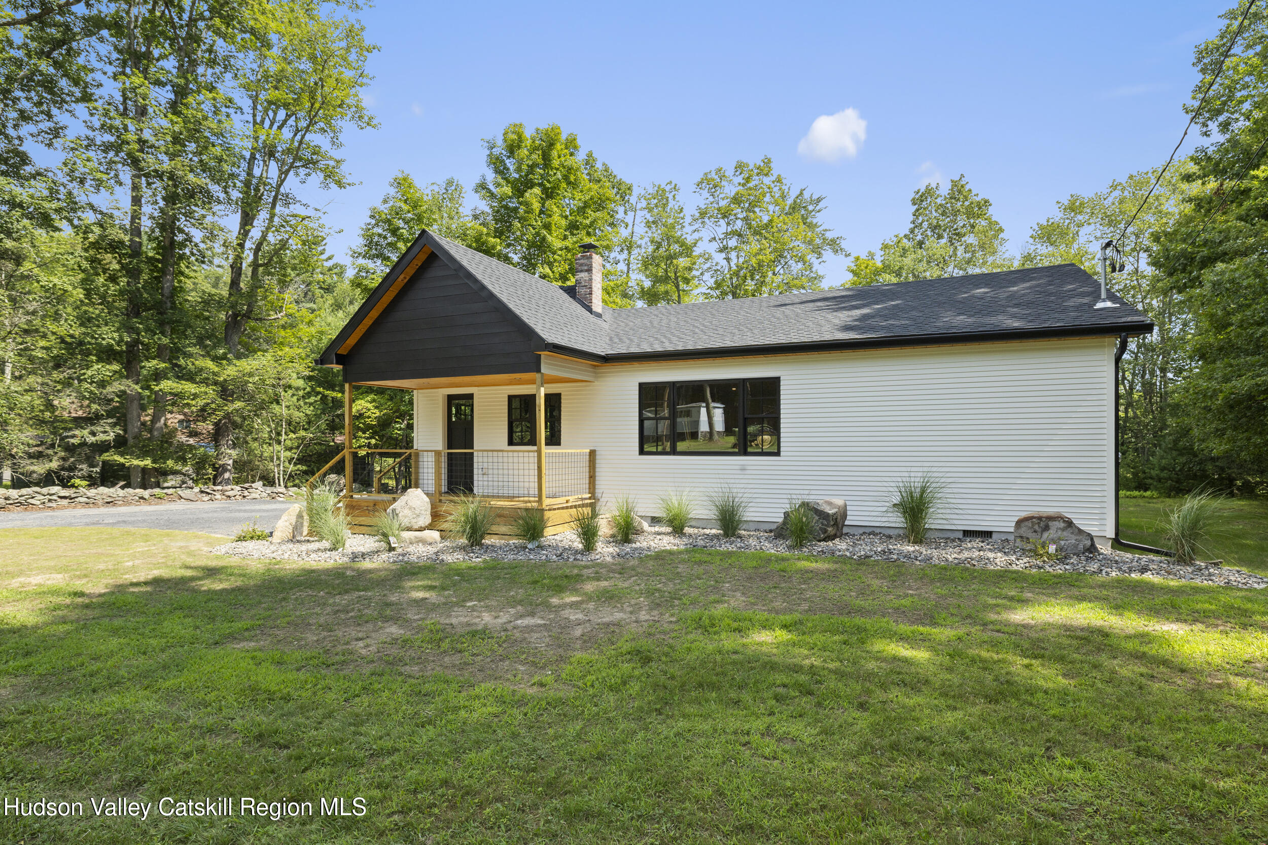 Renovated Country Ranch