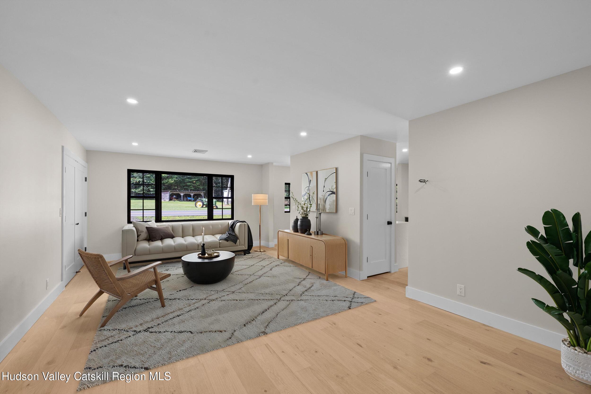 Renovated Country Ranch