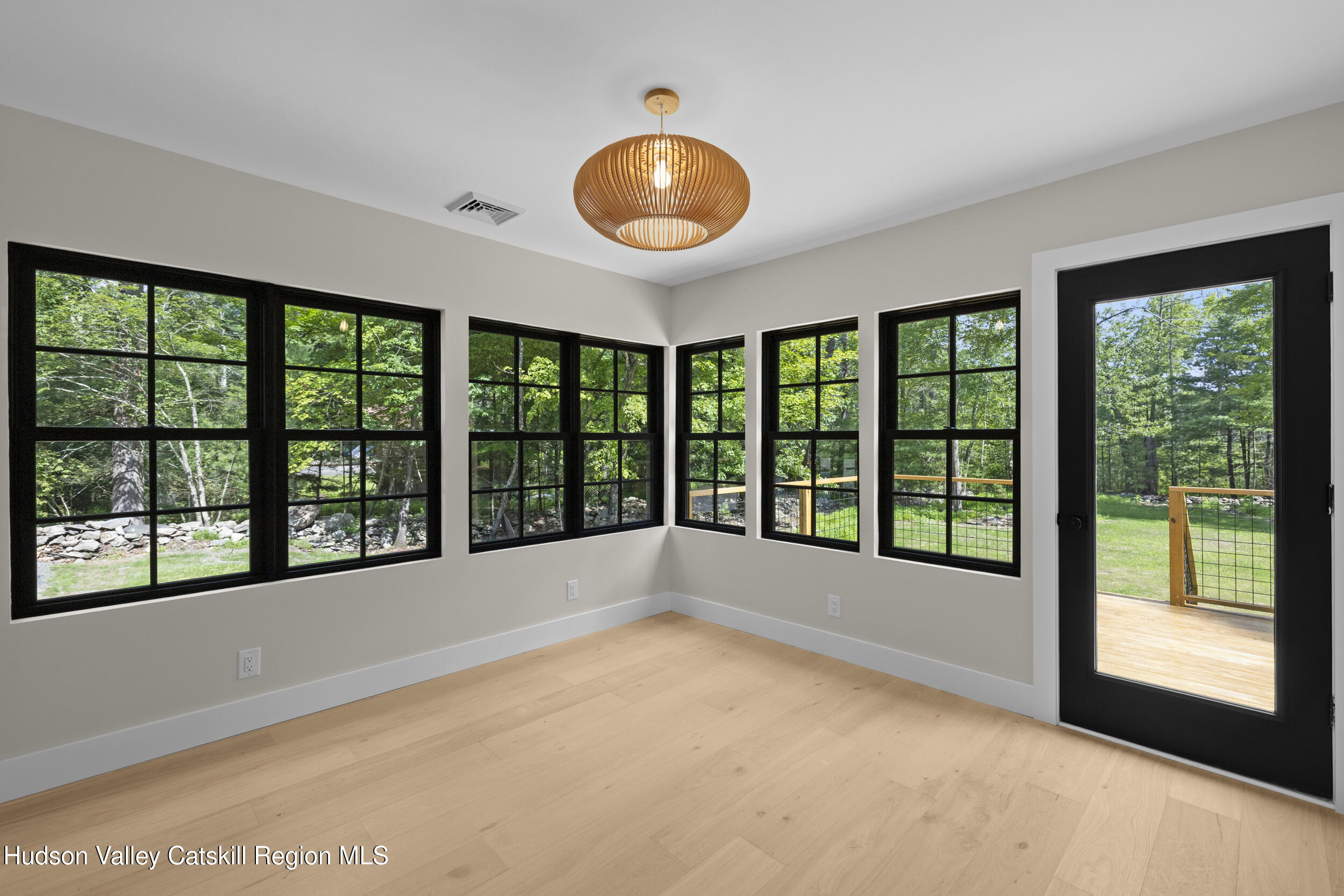 Renovated Country Ranch