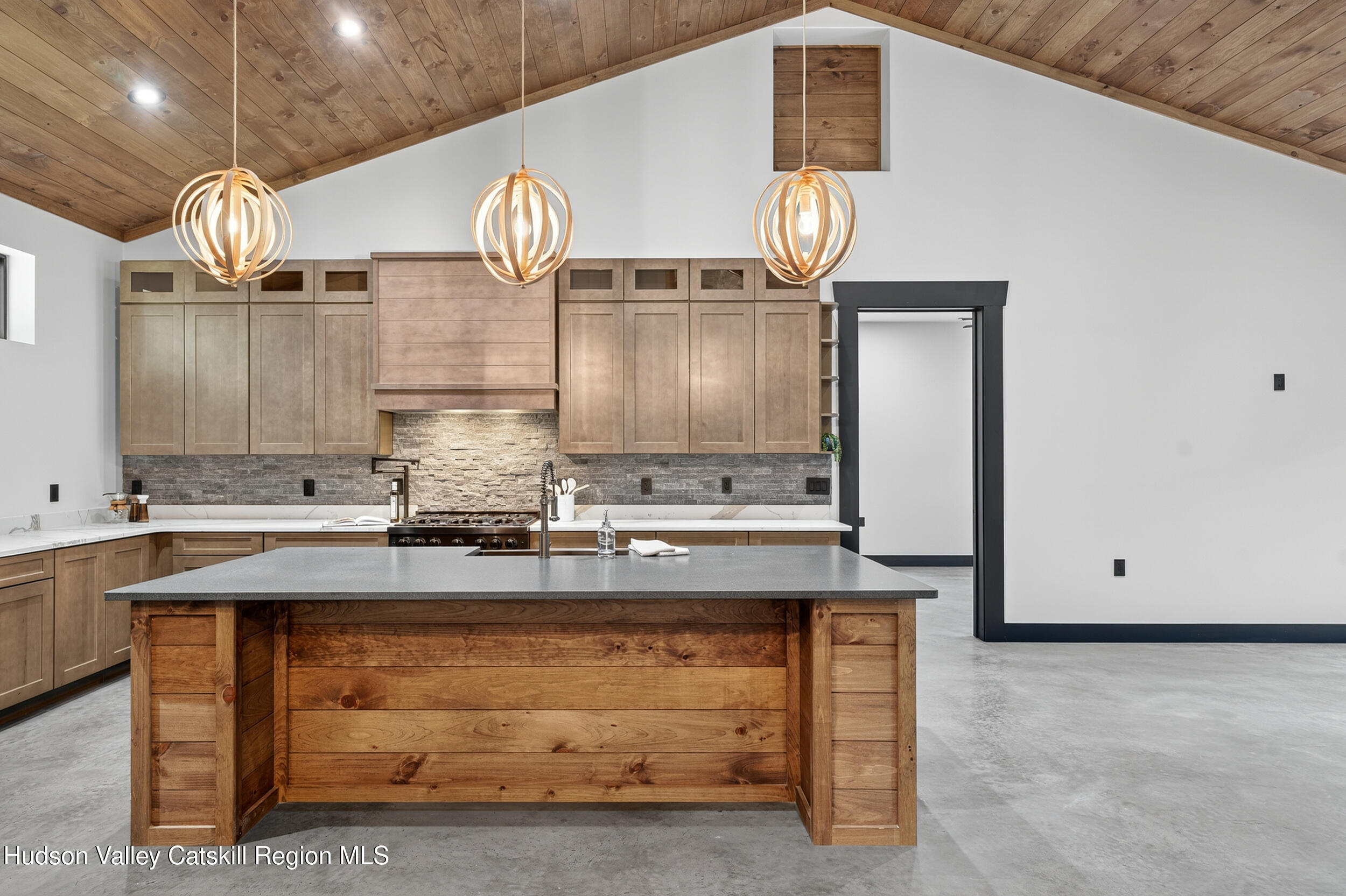 Luxurious New Construction