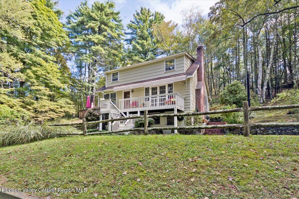 Cozy Country Cottage