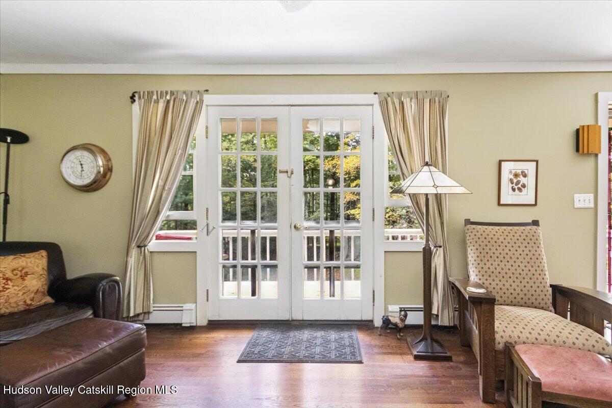 Cozy Country Cottage