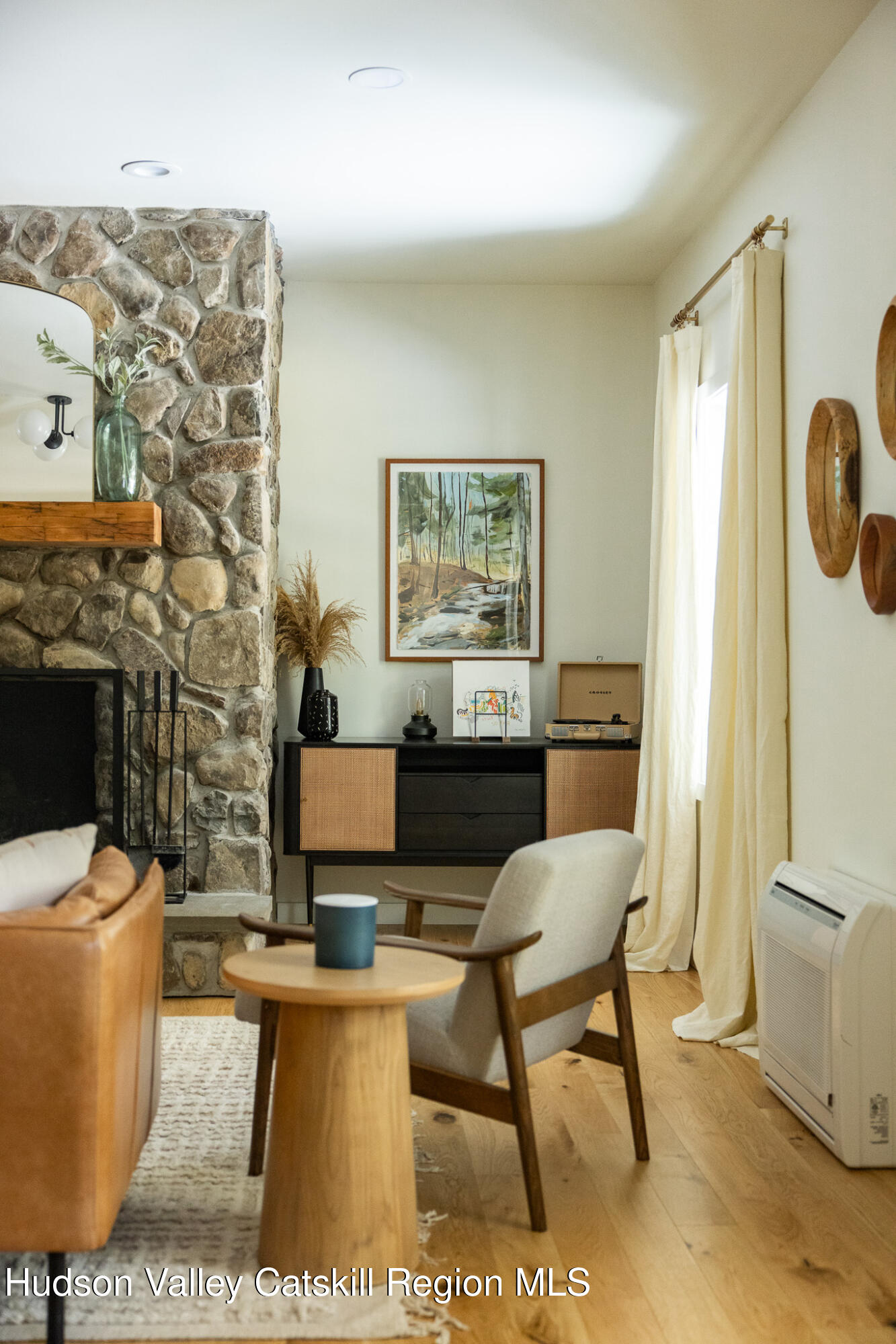 Modern Country Living in Olive