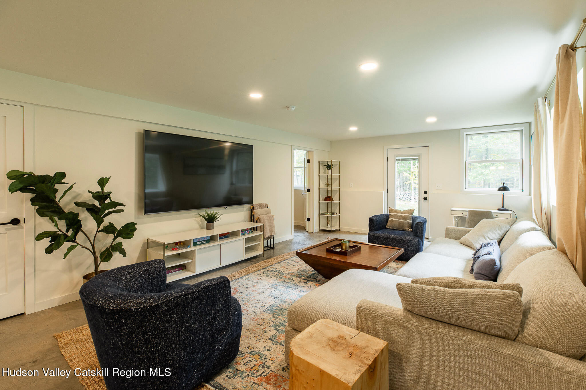 Modern Country Living in Olive