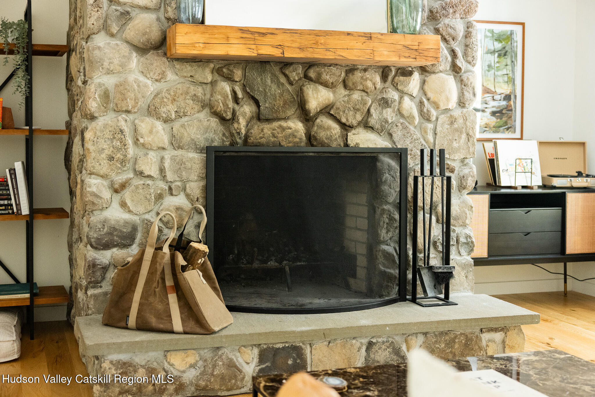 Modern Country Living in Olive