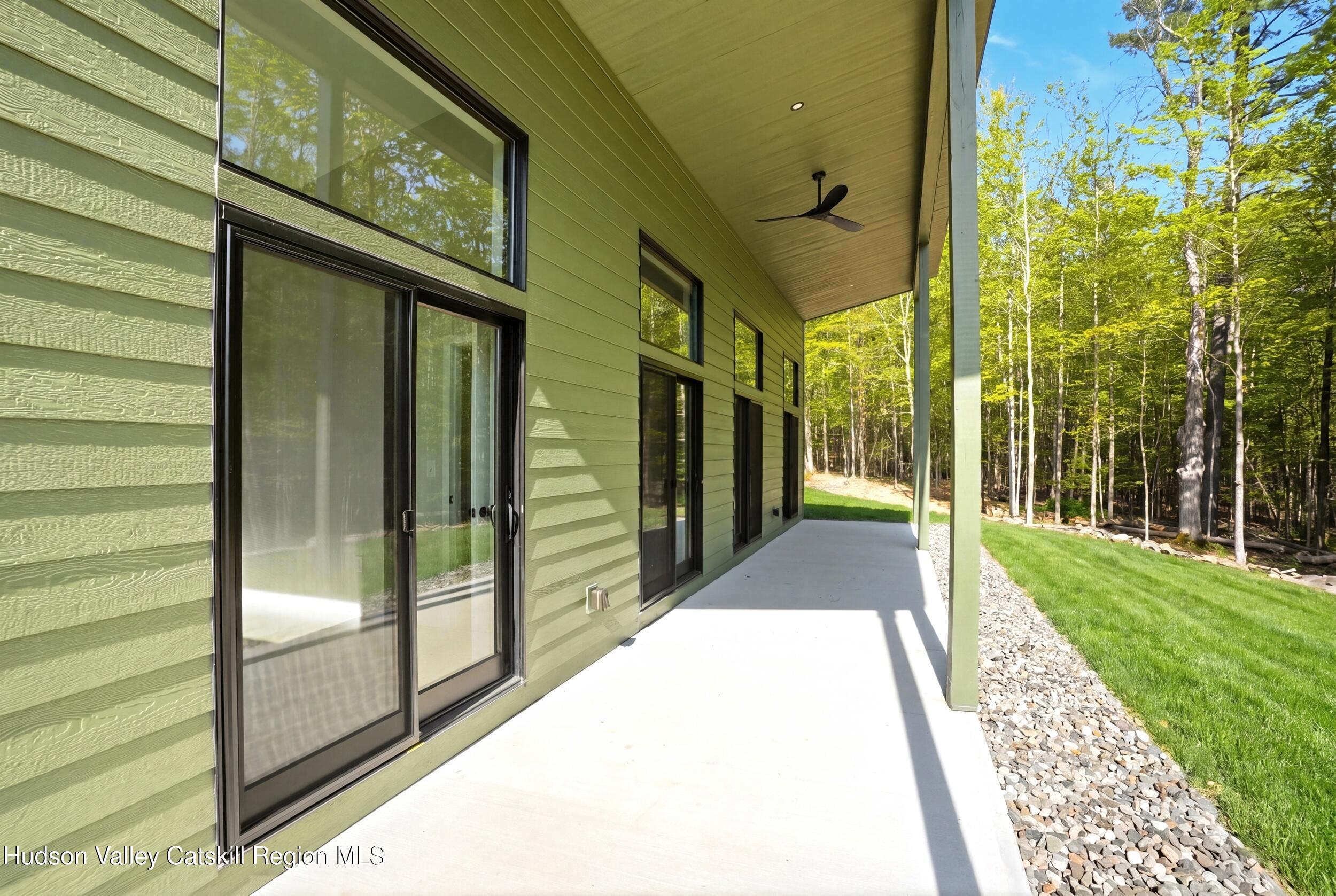 Modern Catskills Retreat