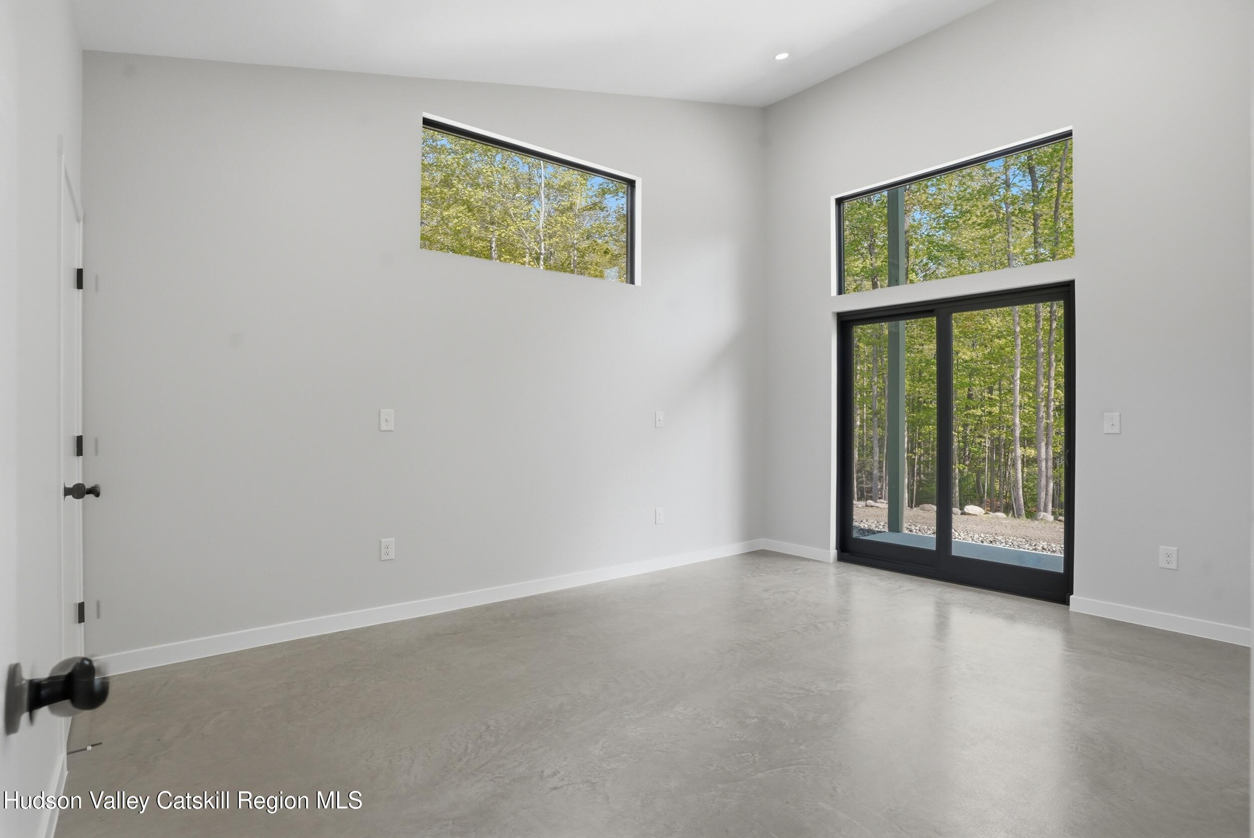 Modern Catskills Retreat