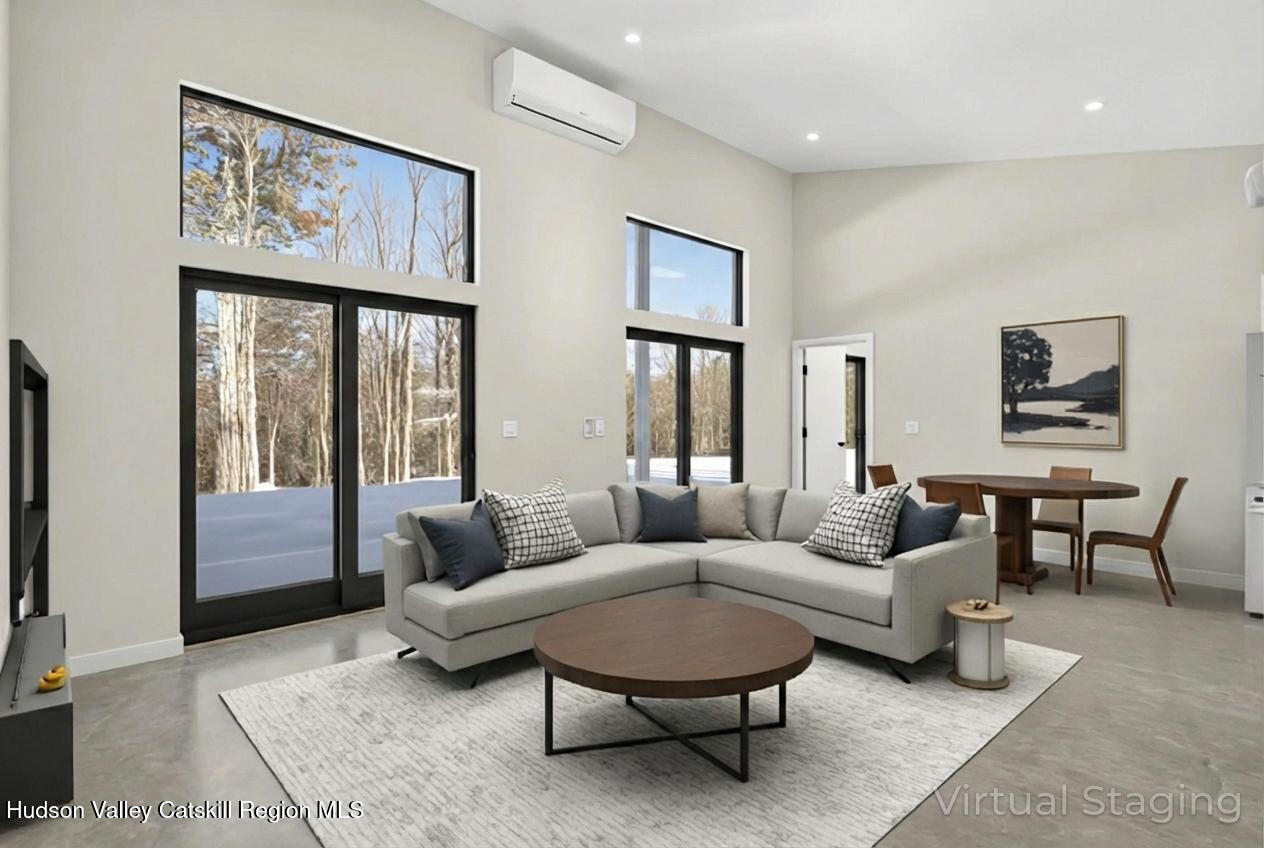 Modern Catskills Retreat