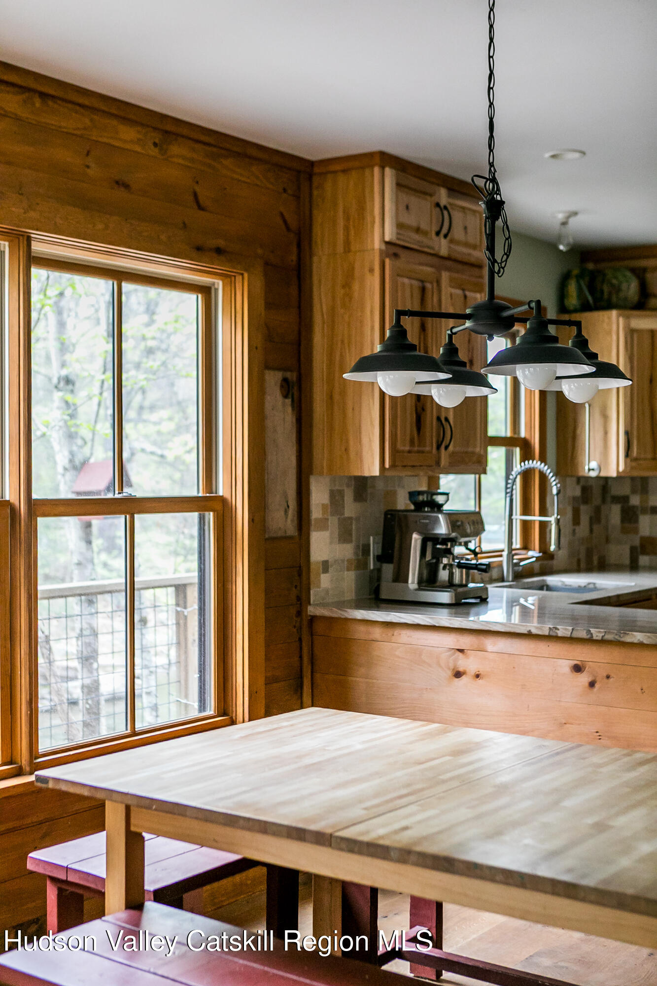 Creekside Hideaway
