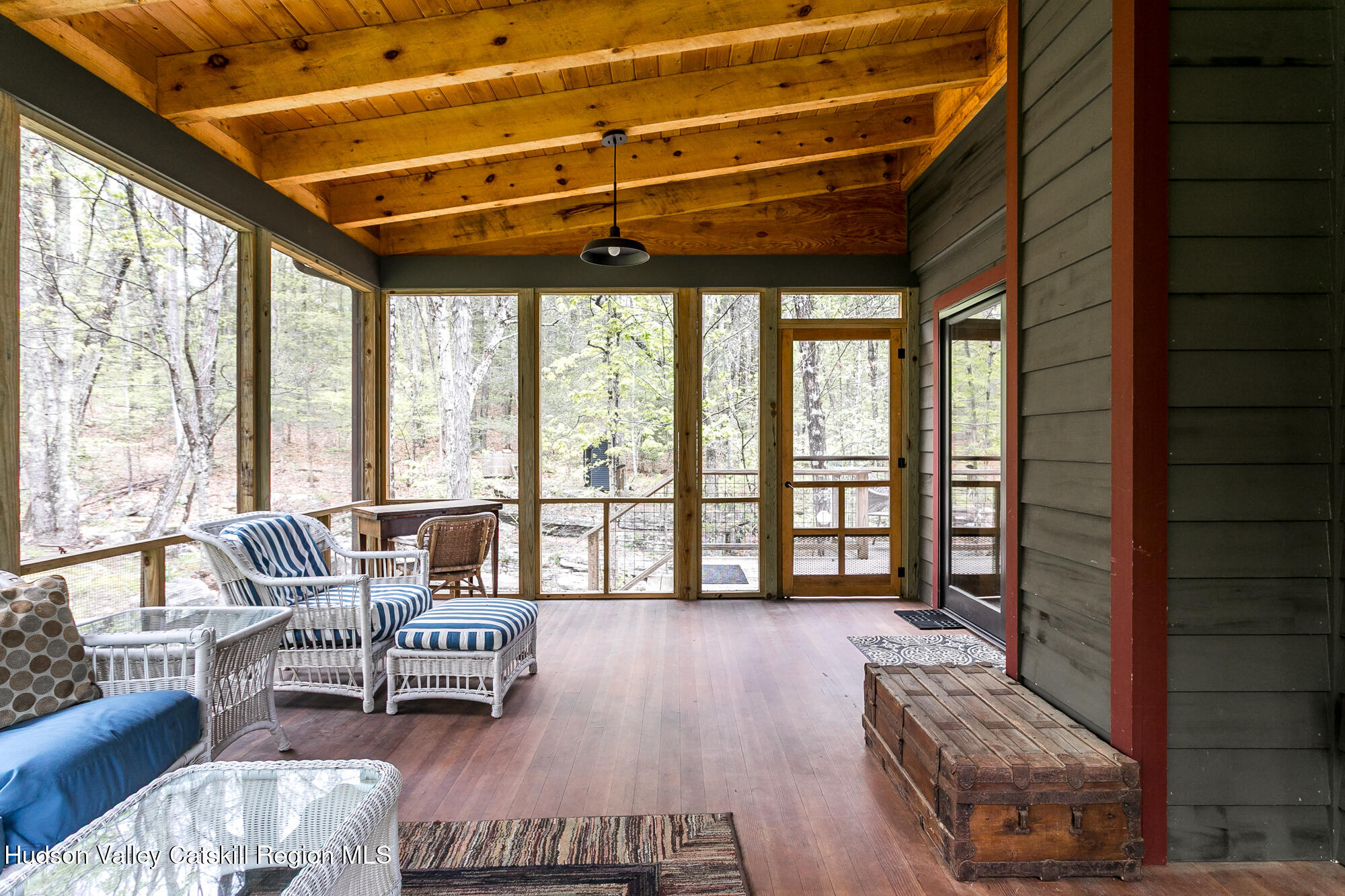 Creekside Hideaway