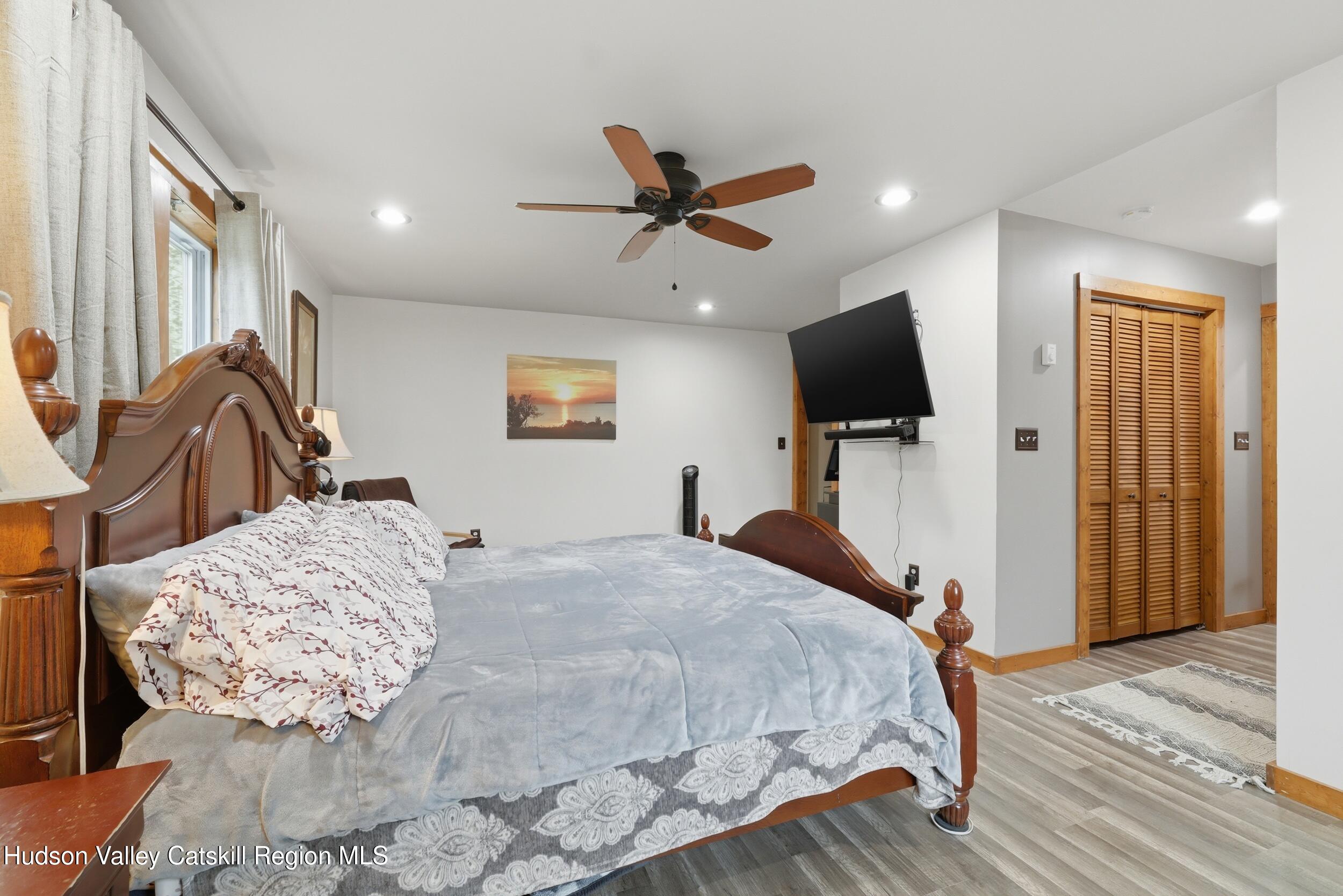 Cozy High Falls Colonial