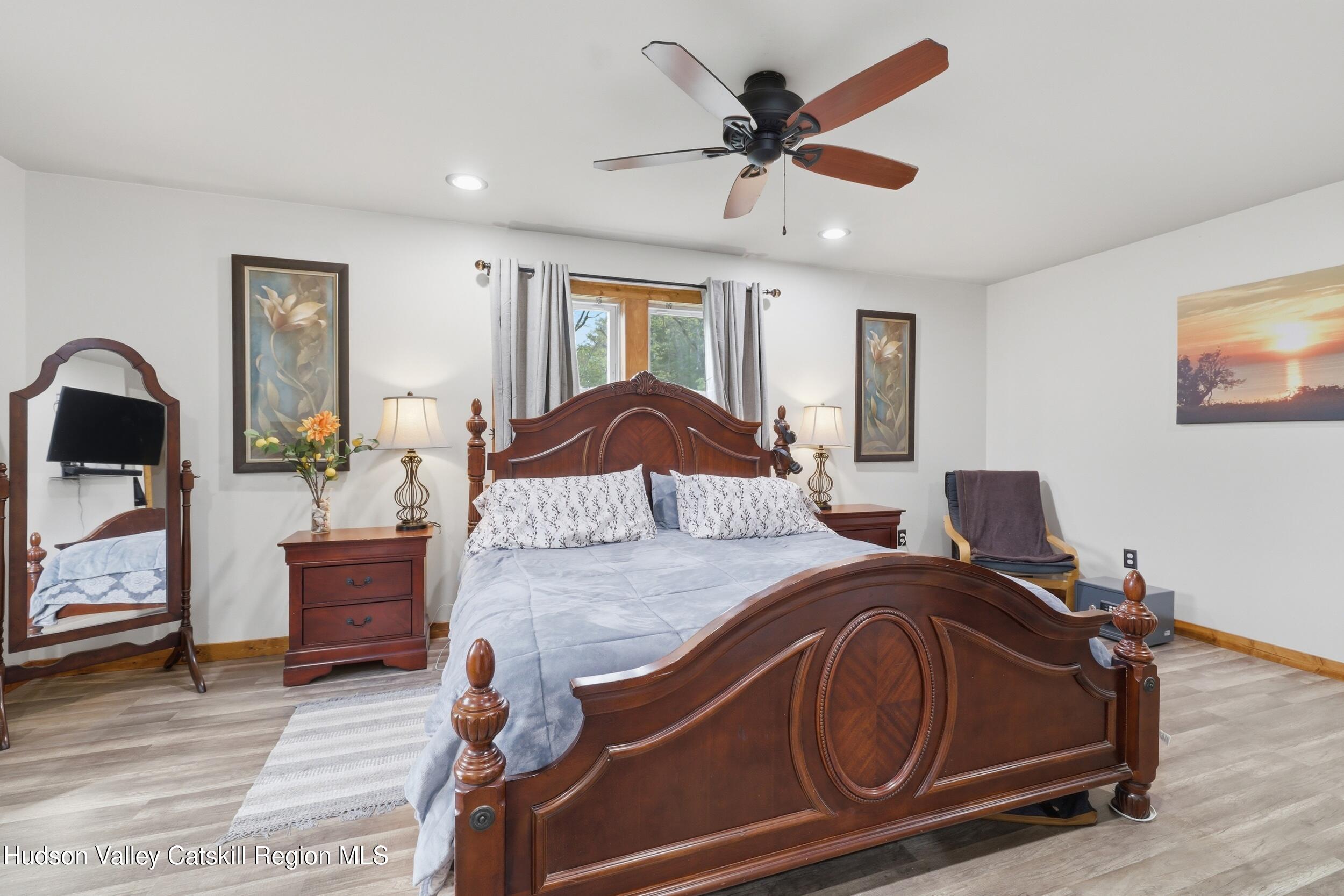 Cozy High Falls Colonial