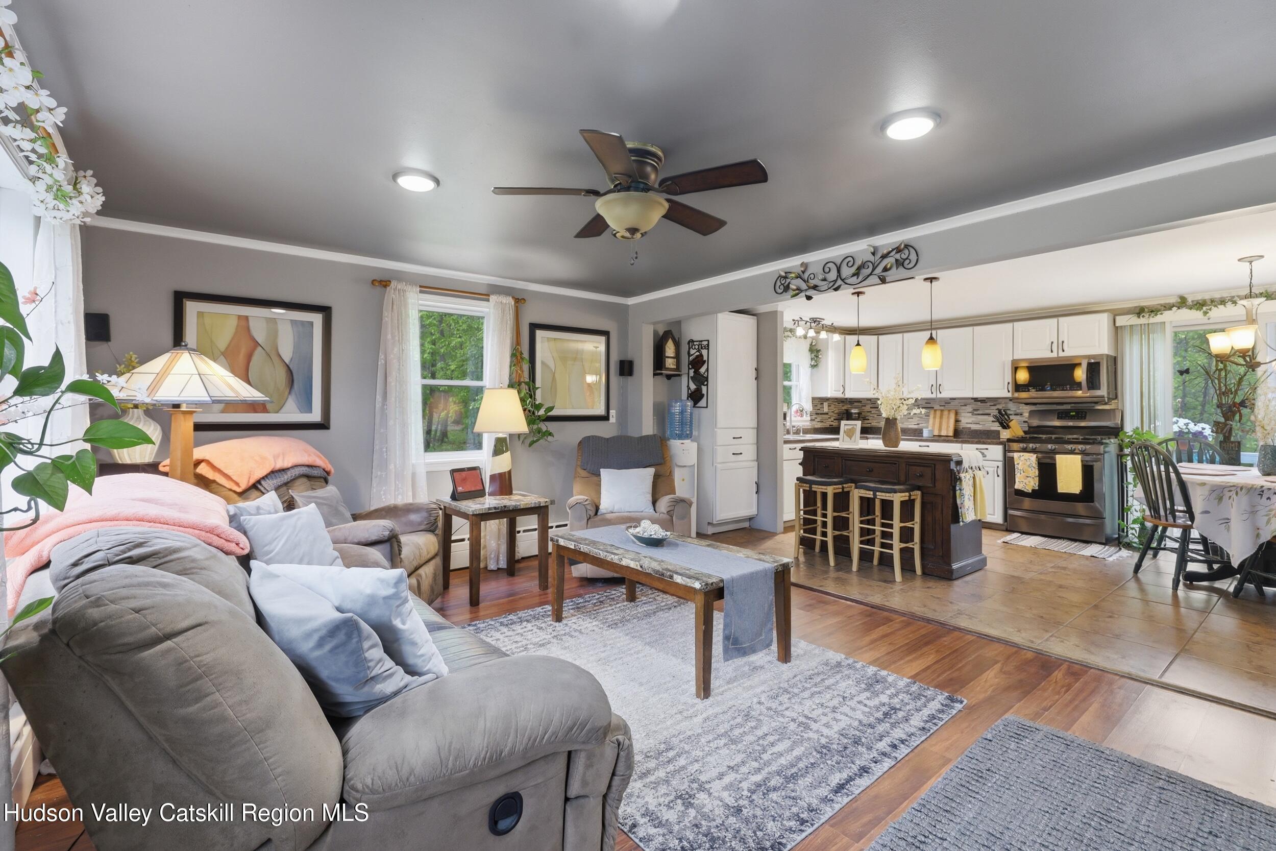 Cozy High Falls Colonial