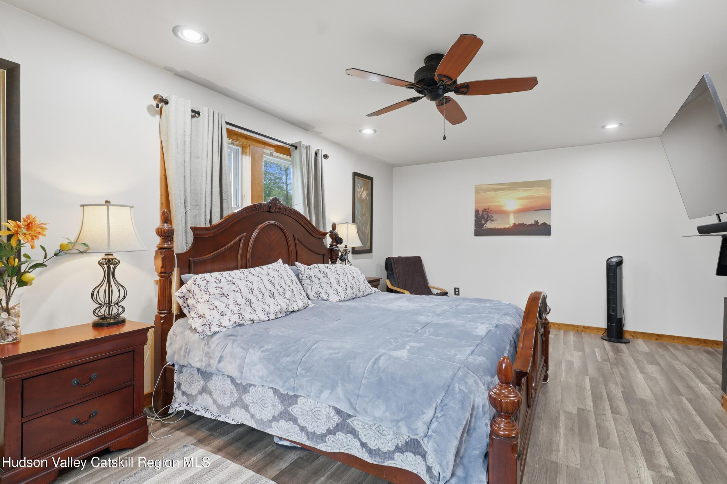 Cozy High Falls Colonial